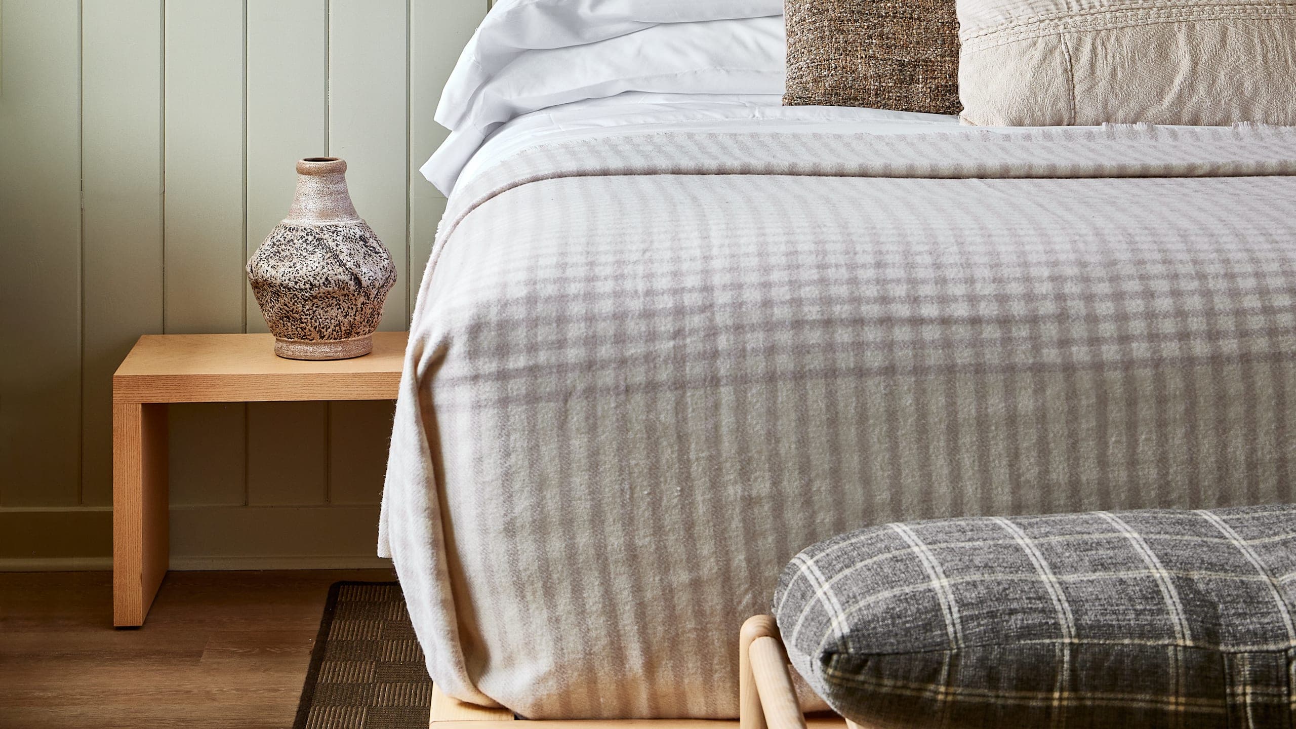 Bluebird Lake Placid - Image 3