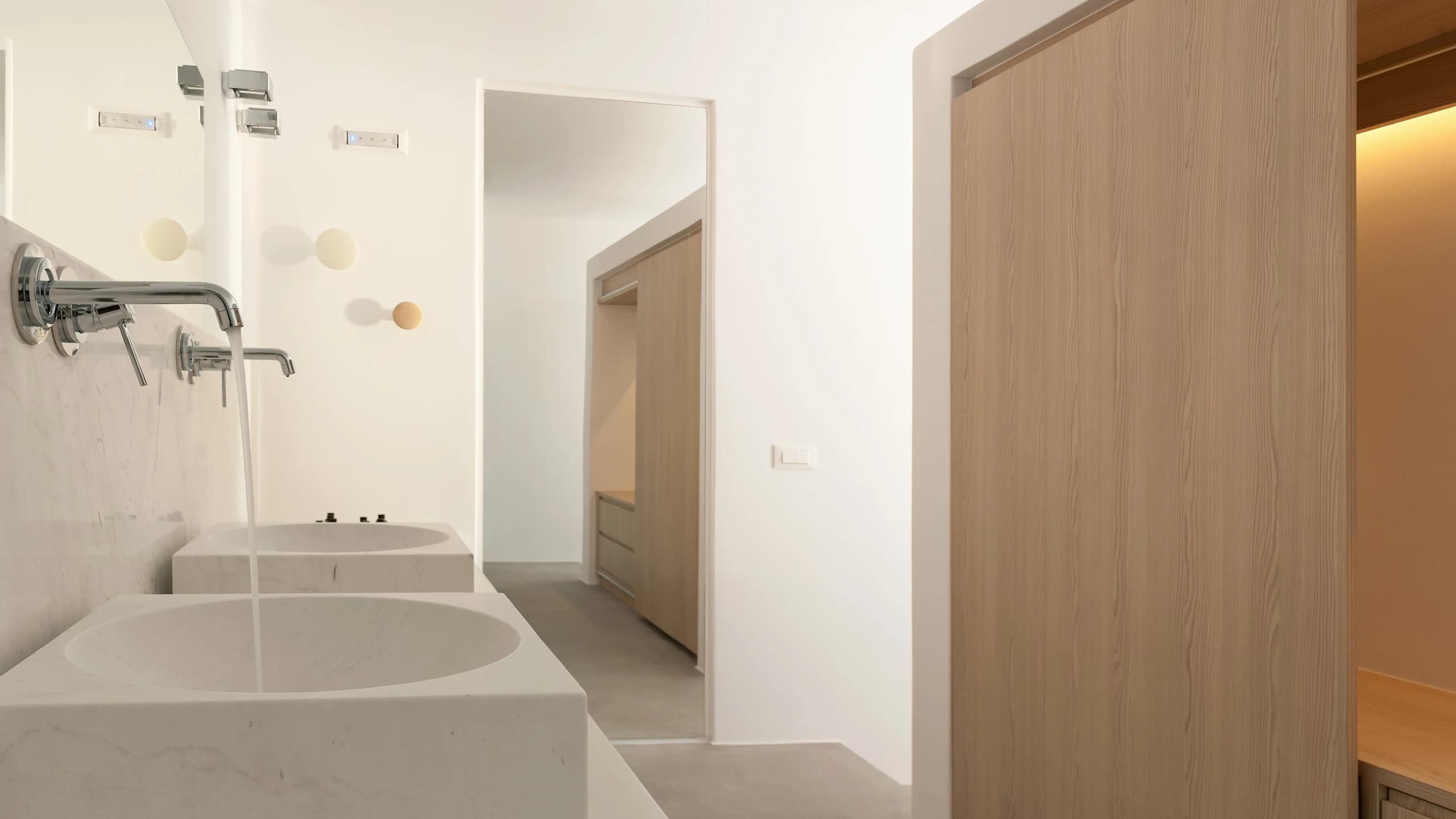 Infinite Horizon Suite - Image 1