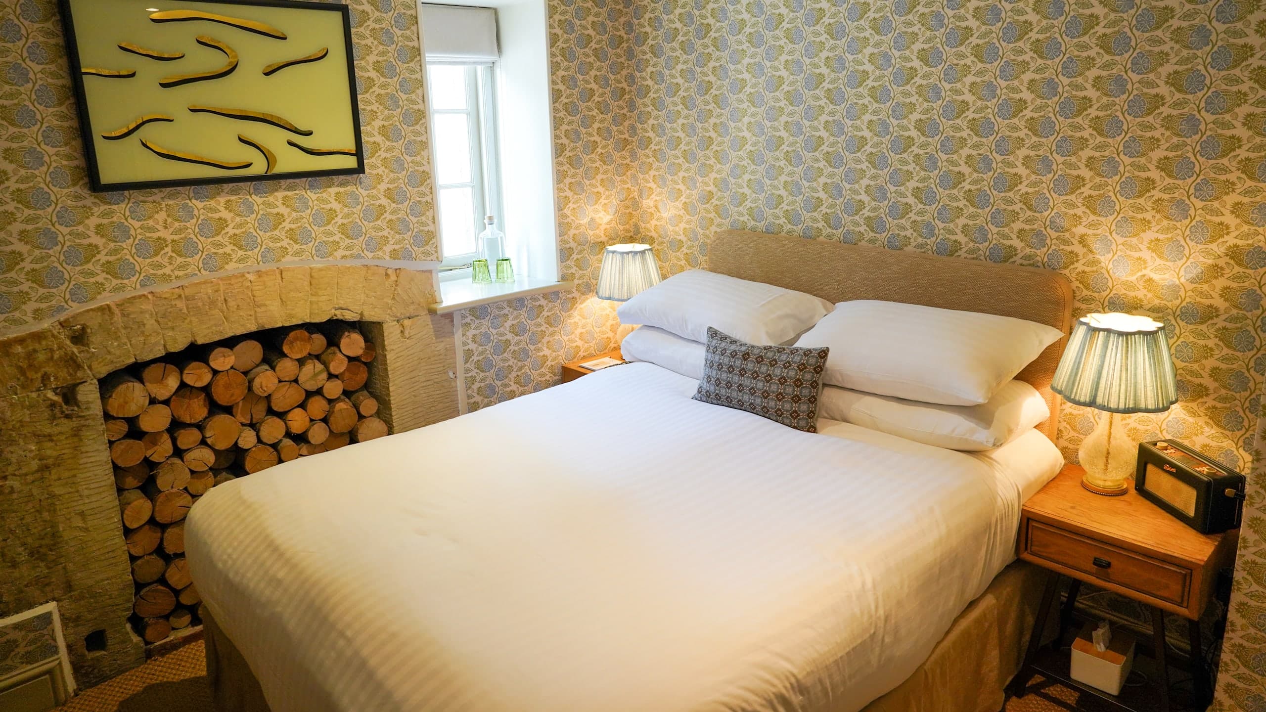 Extra Small - Image 1