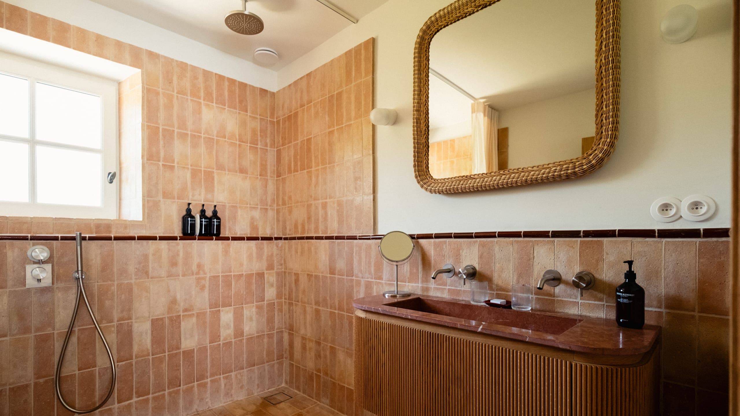 Superior Room - Image 4