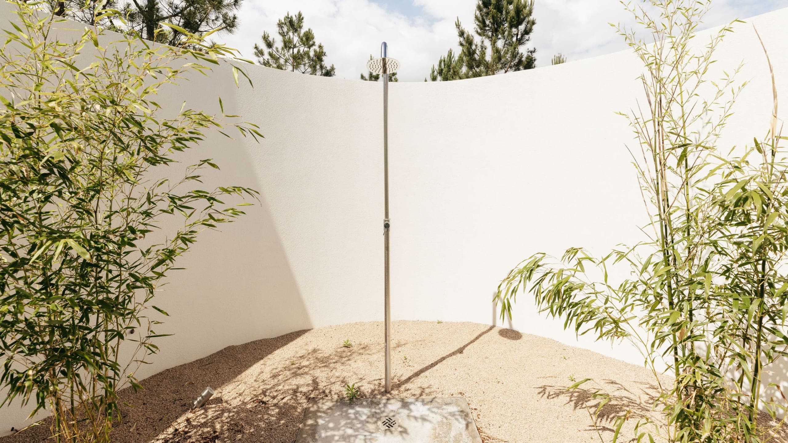 Cabanas - Adults Only - Image 3