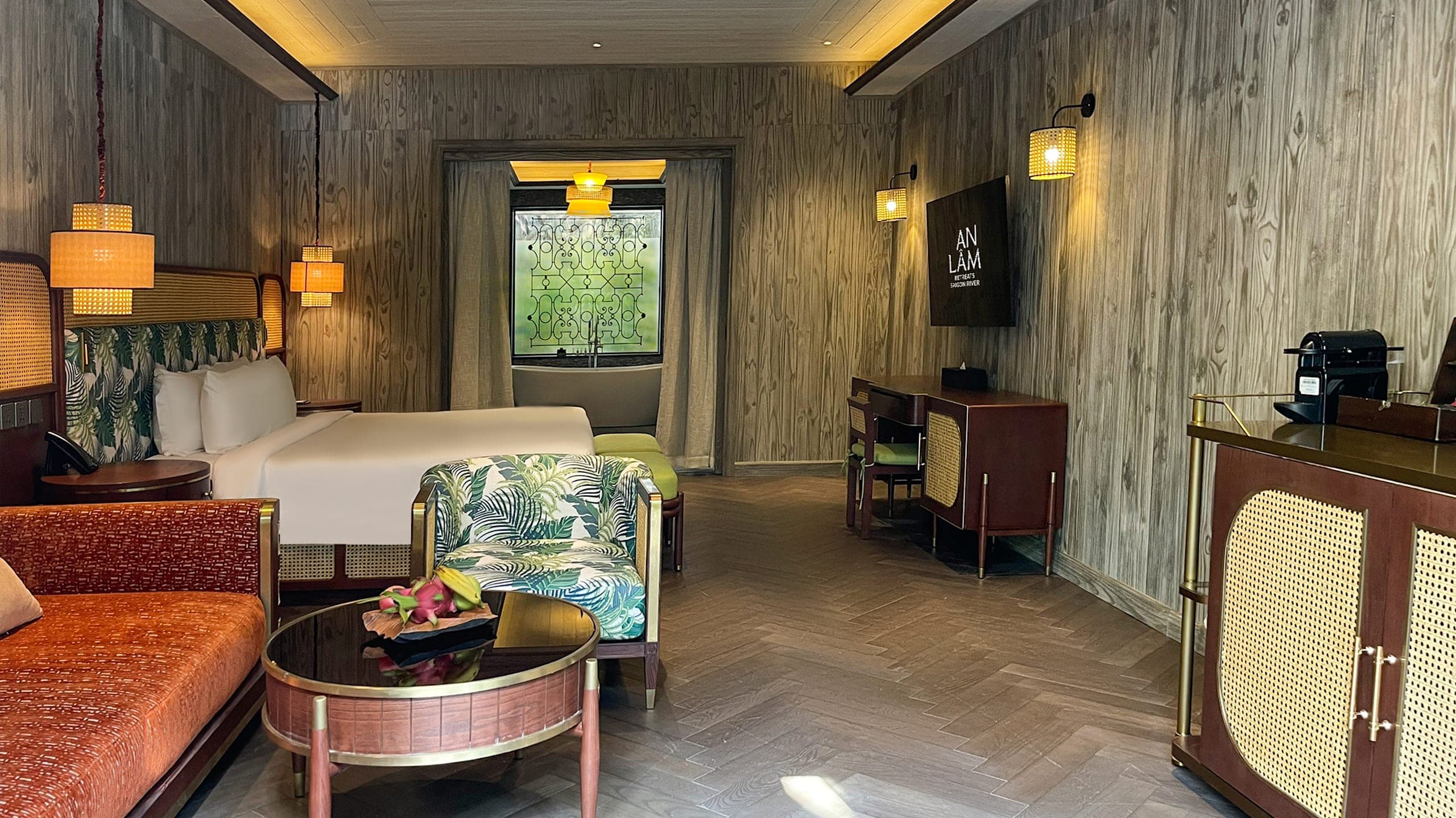 Garden View Suite - Image 5