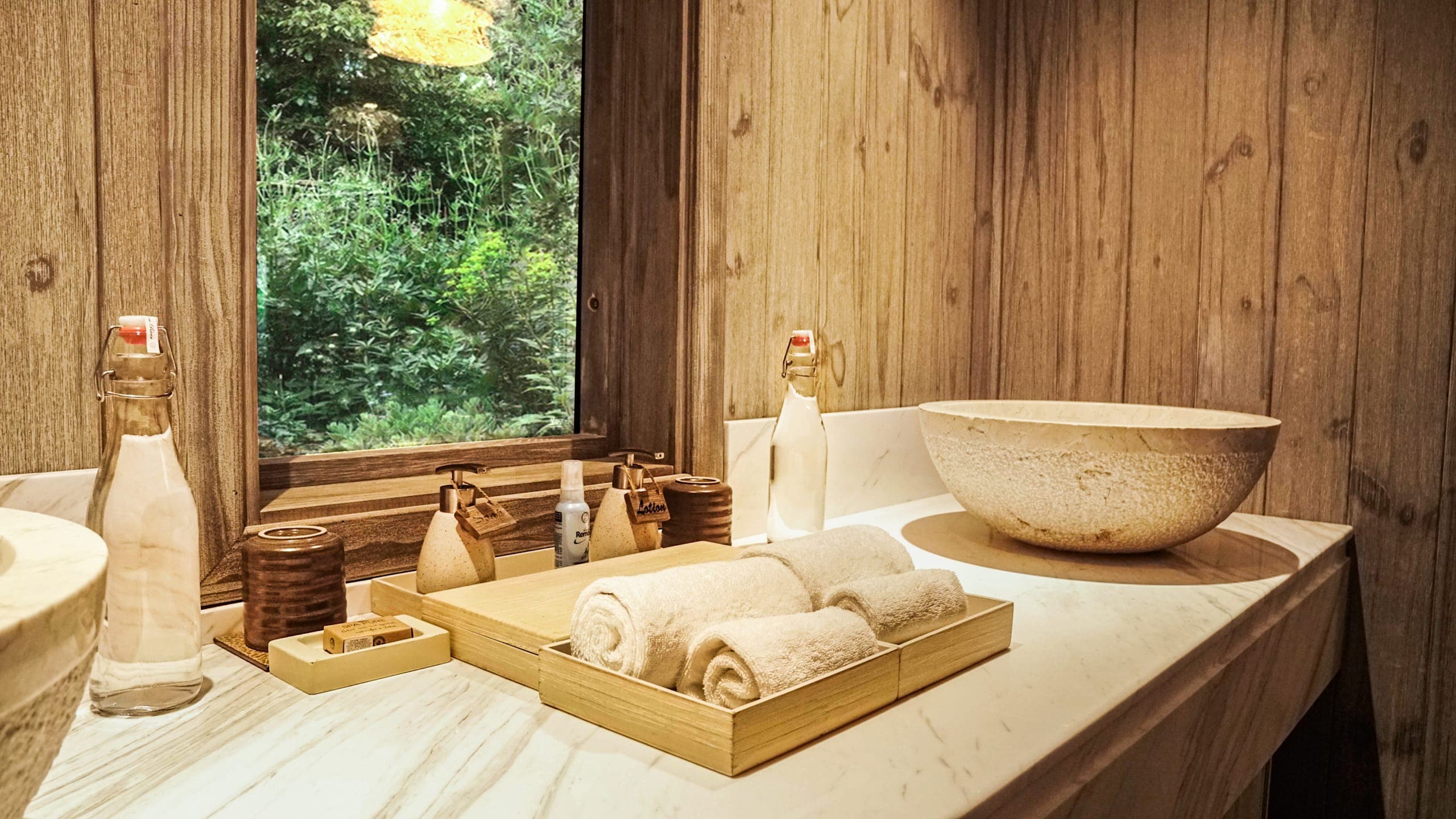 An Lam Retreats Saigon River - Image 5