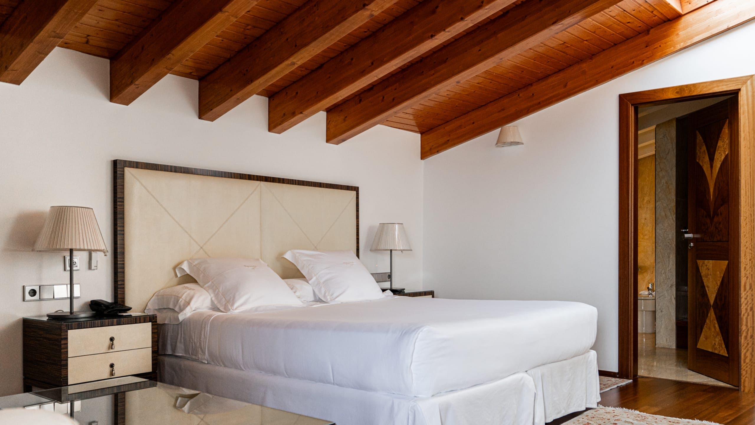 Junior Suite - Image 4