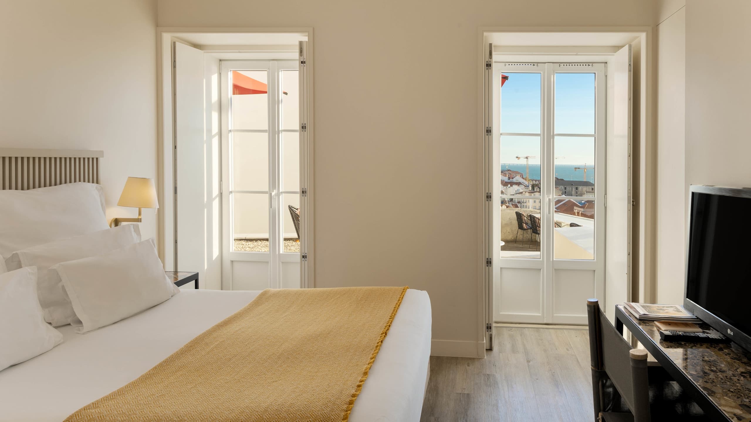 Terrace Room - Image 2