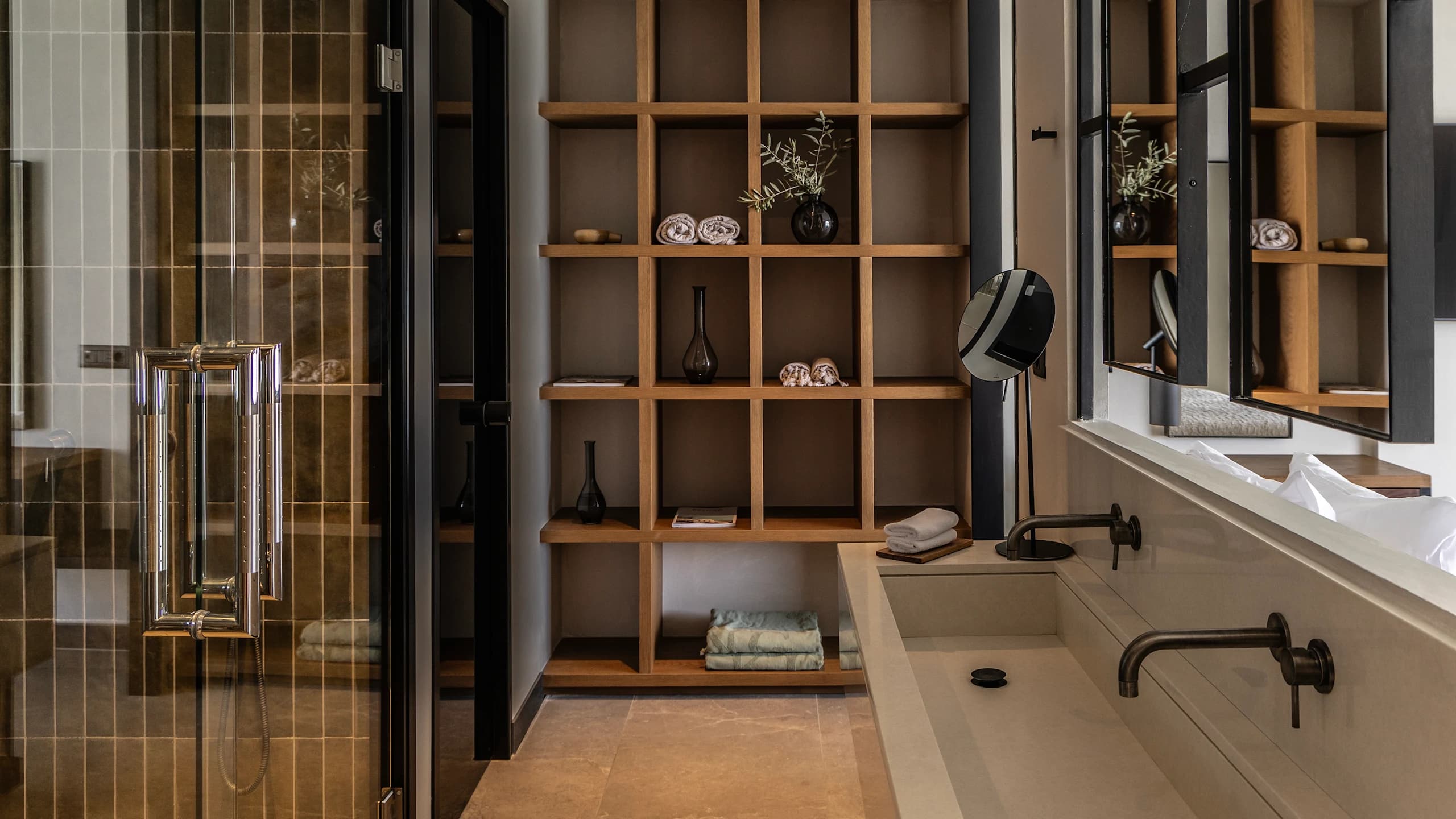 Garden Suite with Sea View - Image 2