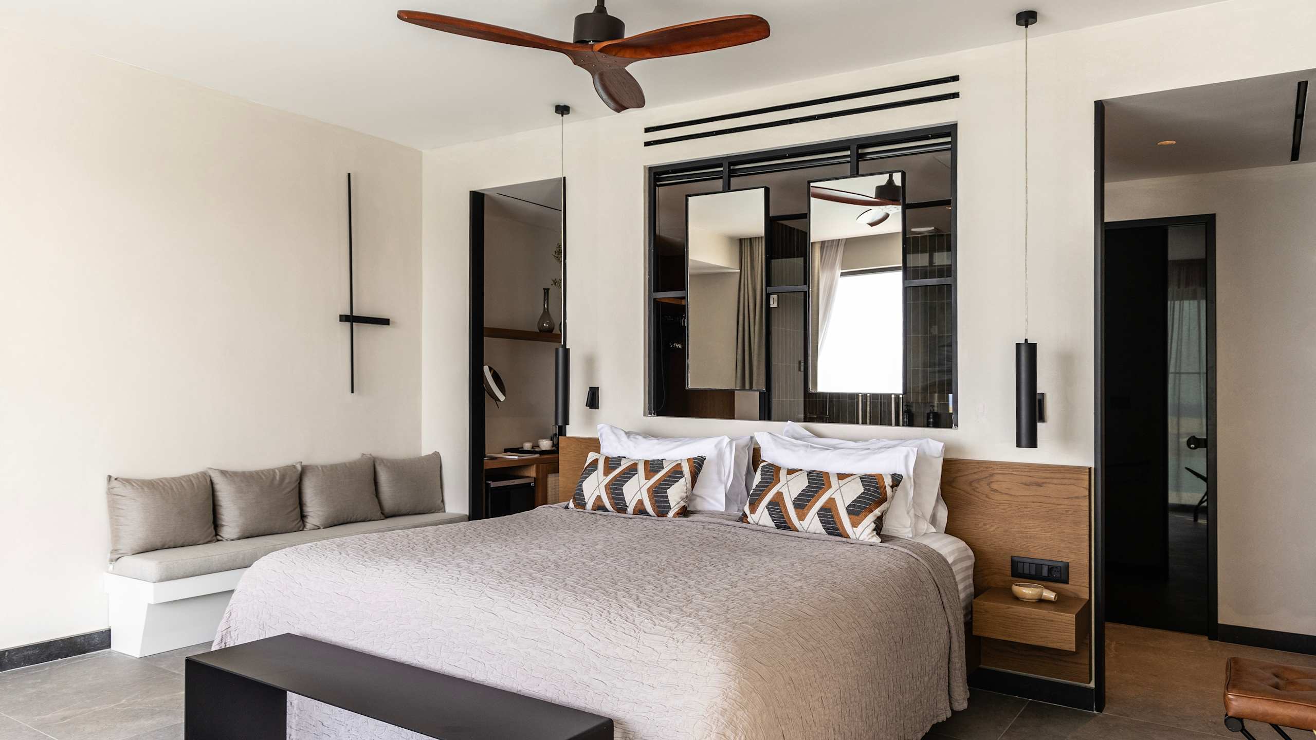 Garden Suite with Sea View - Image 4