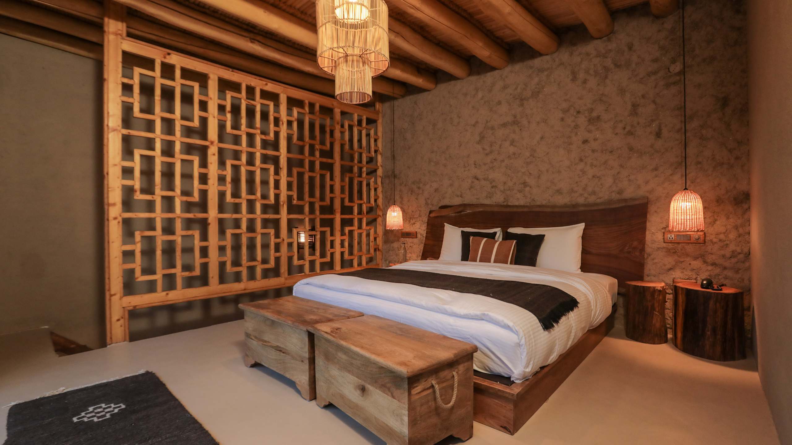 Luxury Duplex Villa with King Bed - Image 16