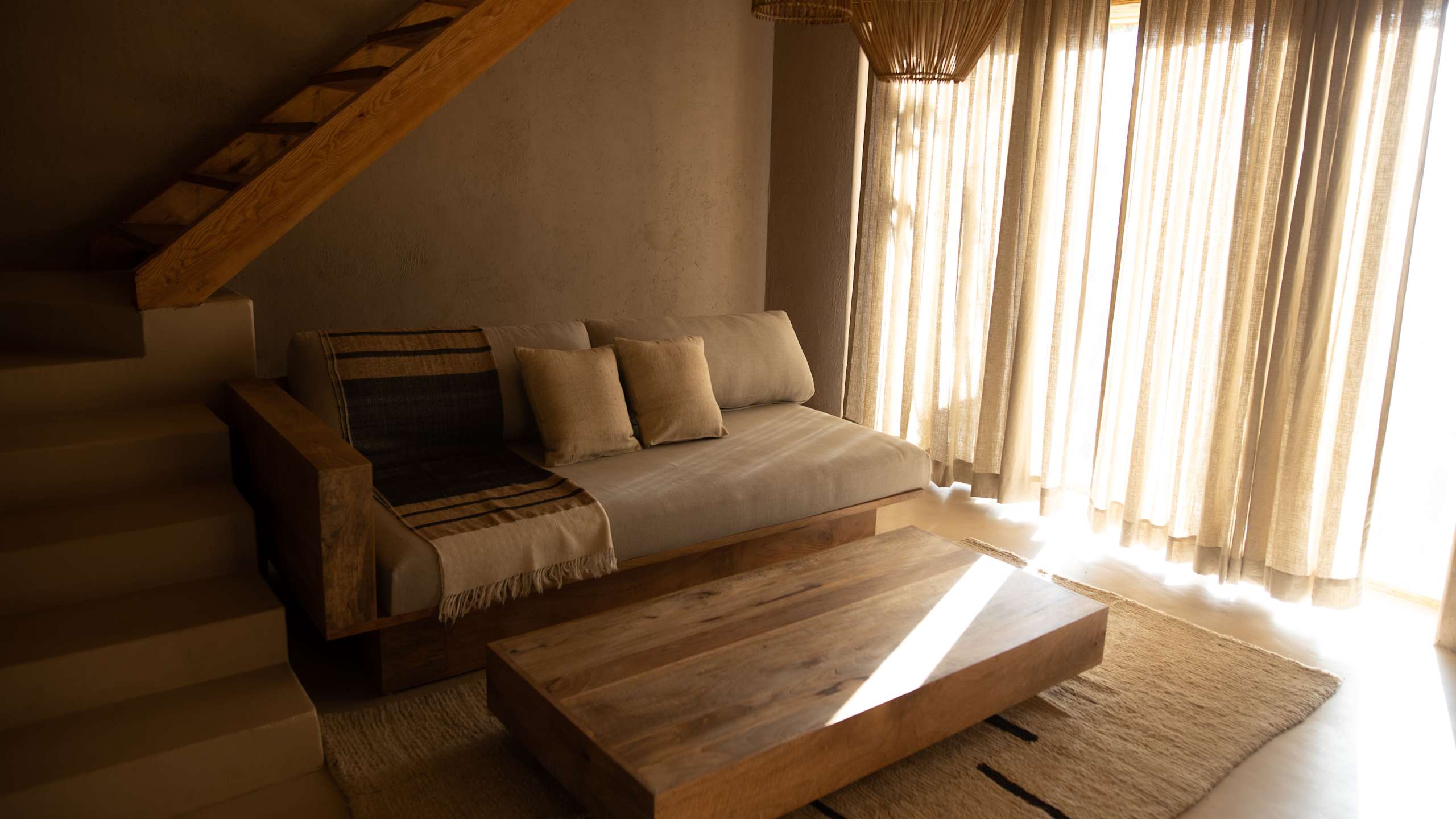 Luxury Duplex Villa with King Bed - Image 13