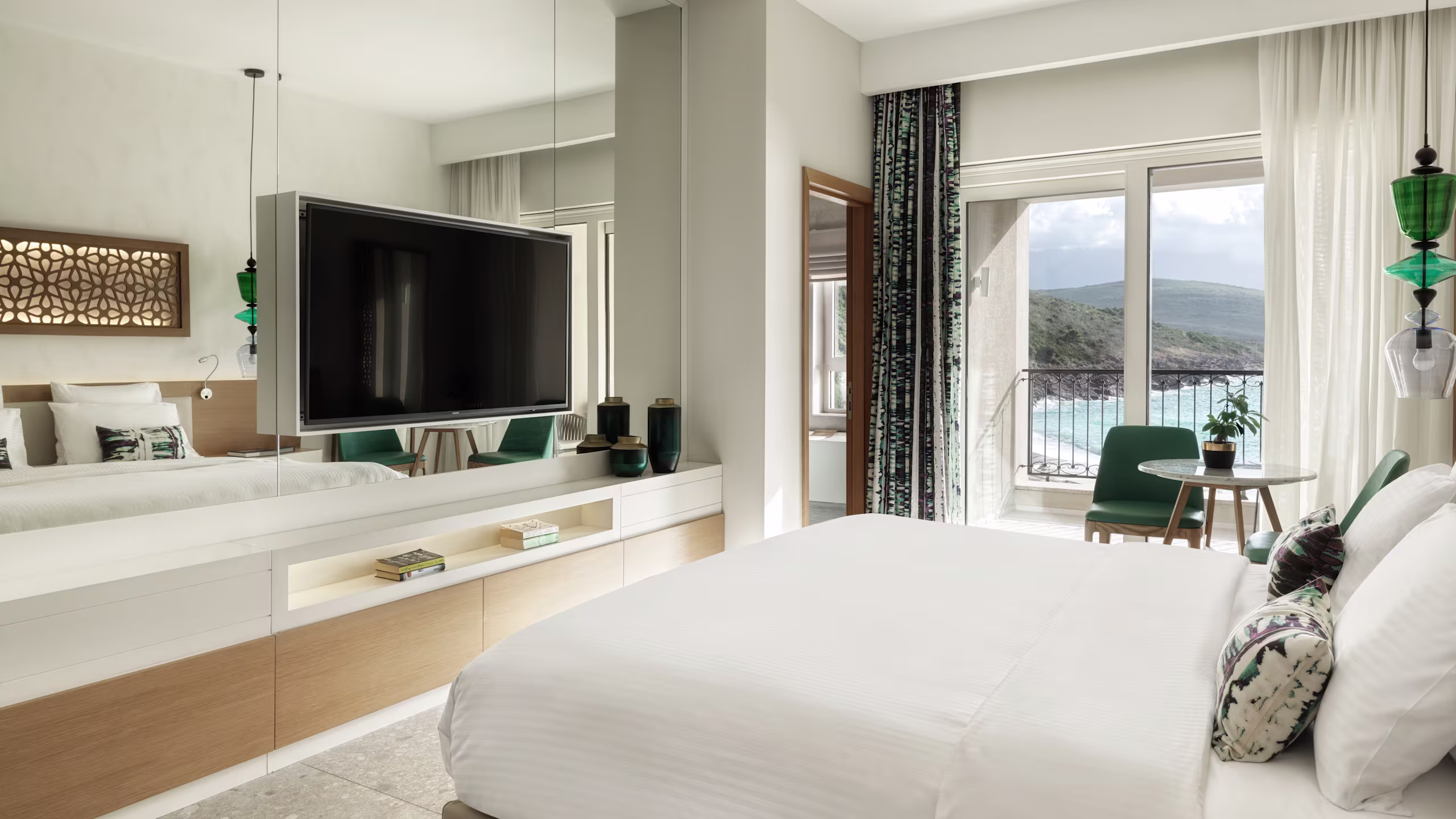 Grand Superior Room - Image 5