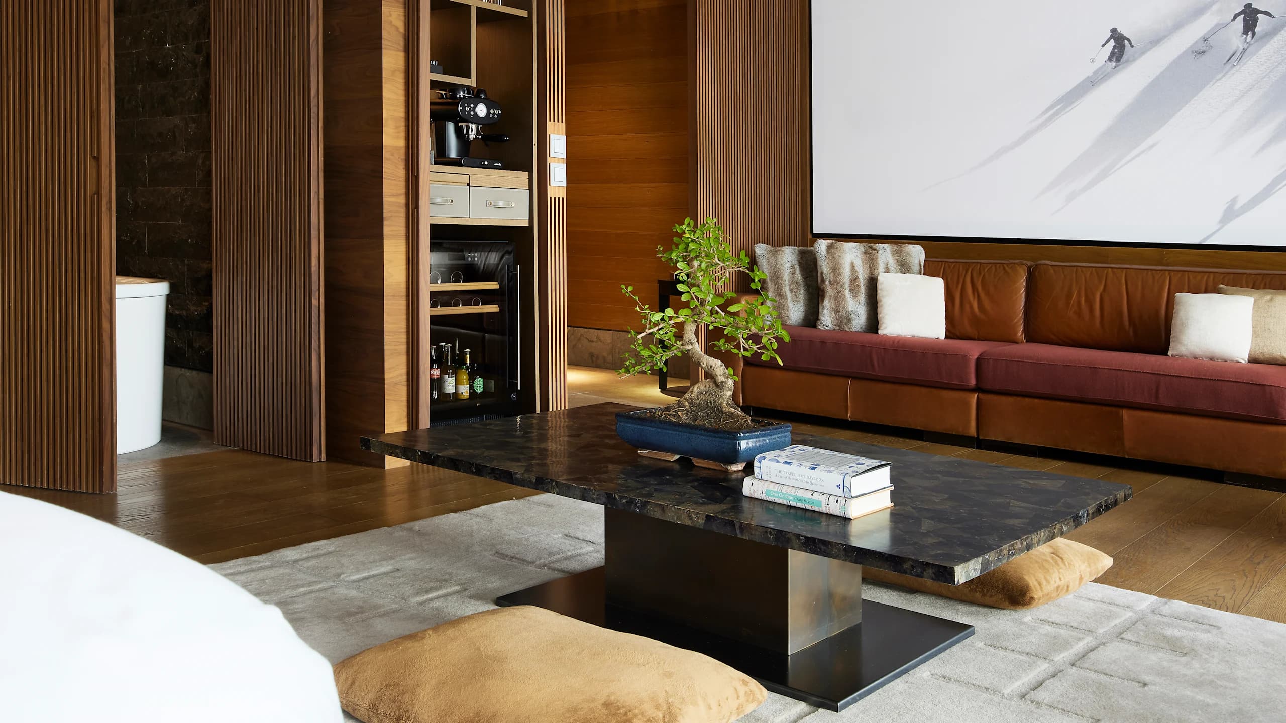 Alpine Deluxe Room - Image 5