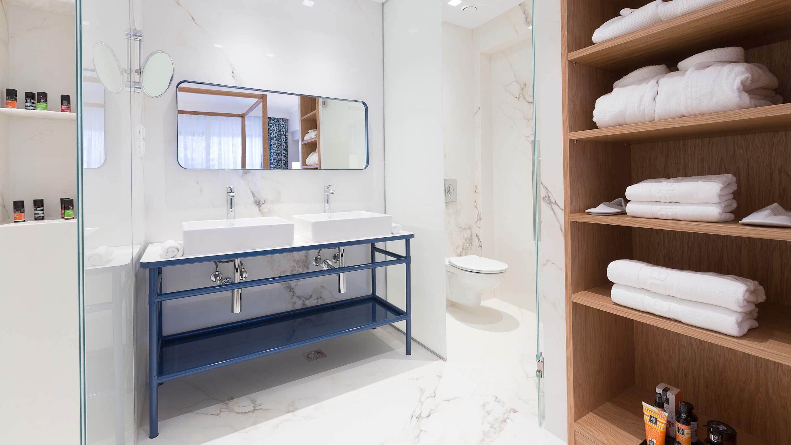 Eagles Palace - Image 5