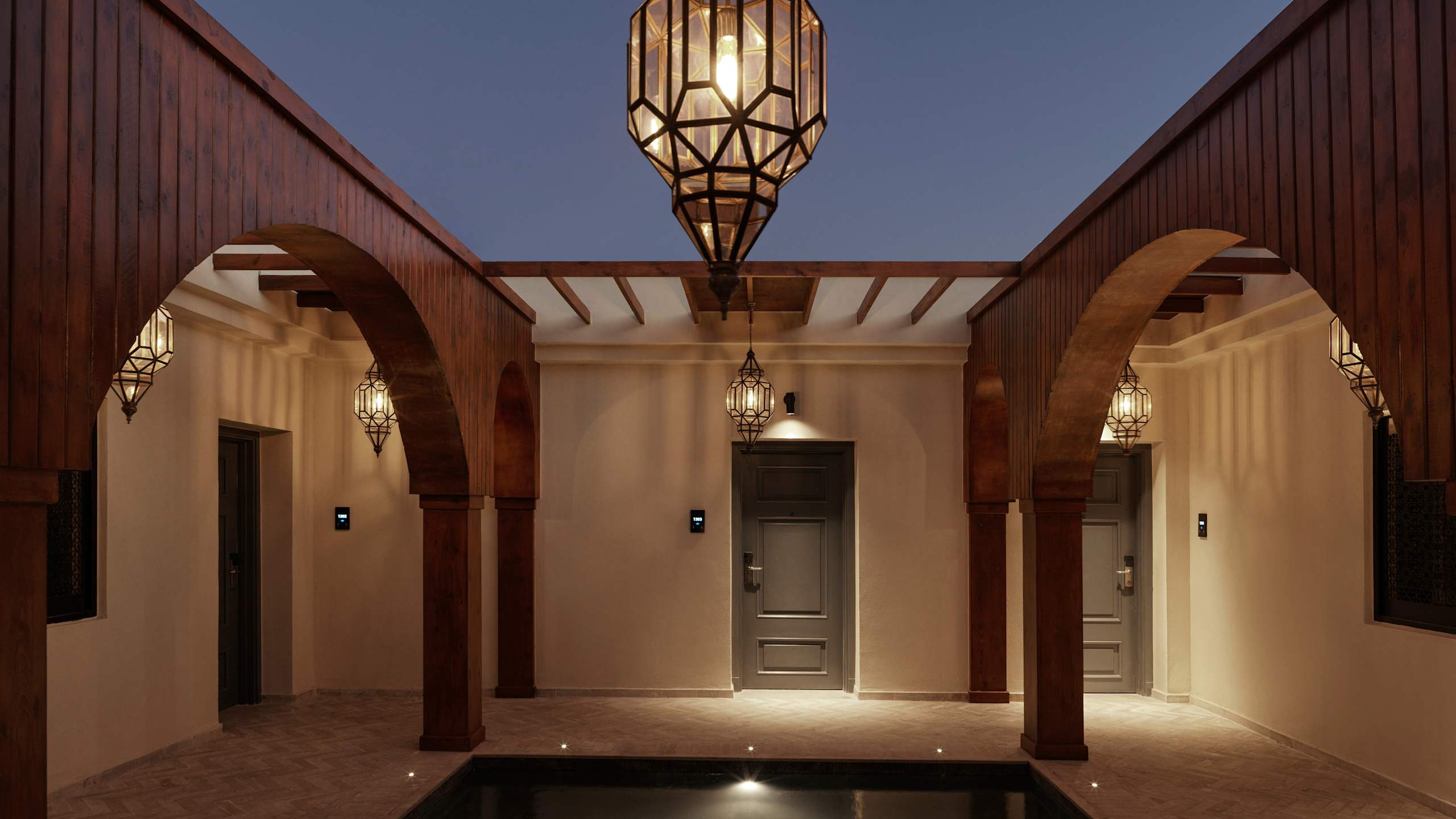 Deluxe Room - Image 6