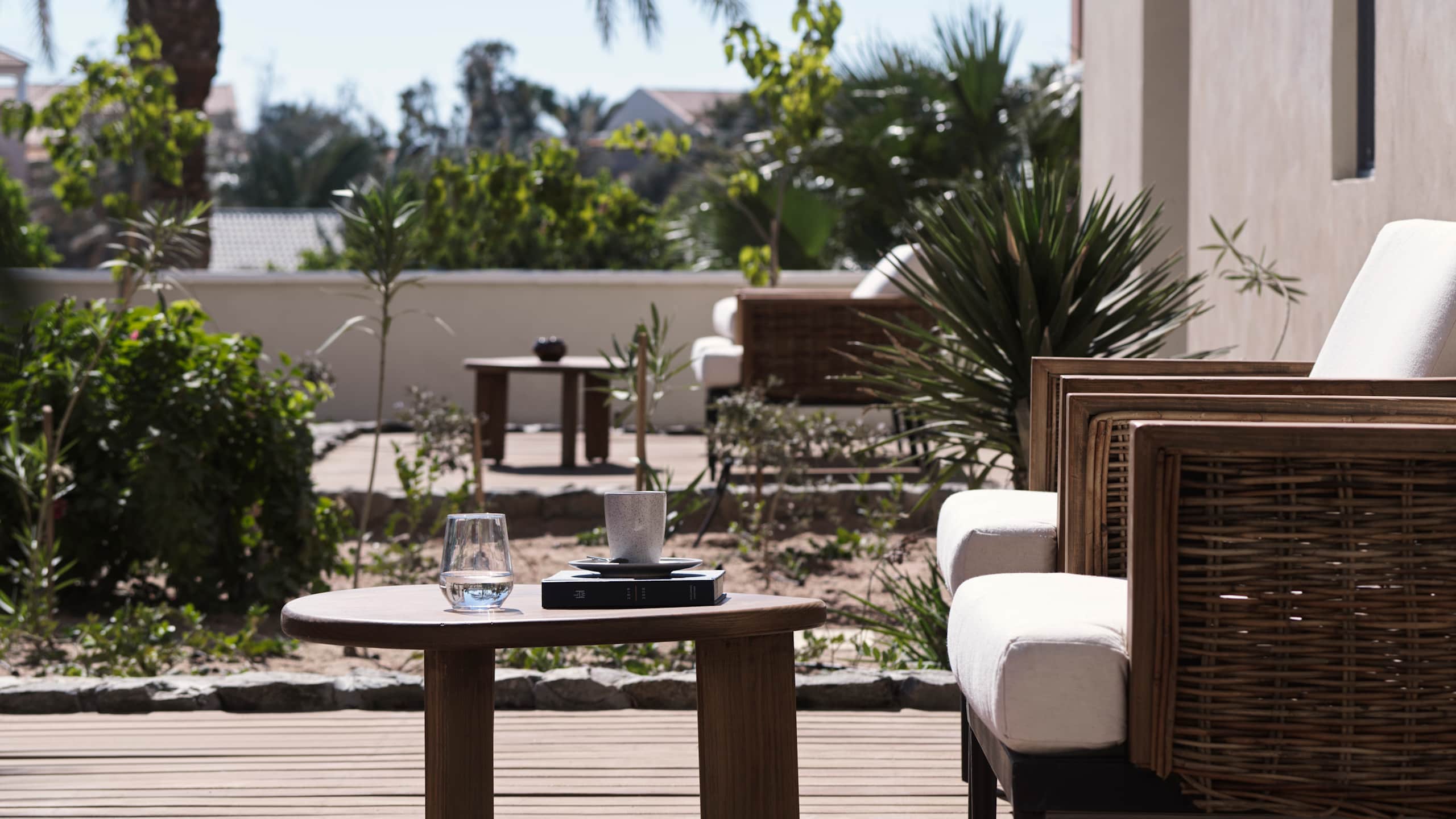 Deluxe Room - Image 5