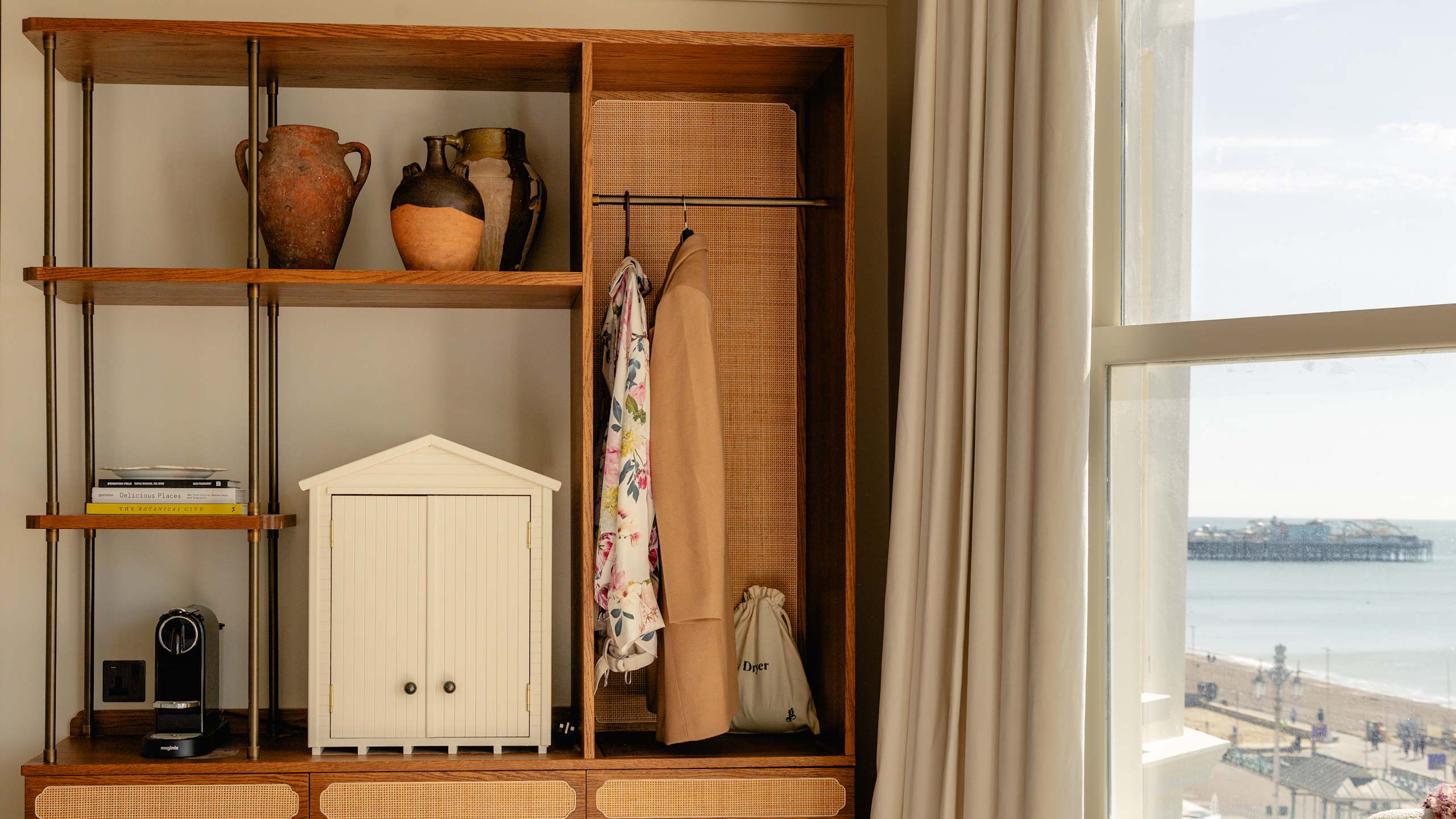 Large Guest Room with Sea View - Image 2