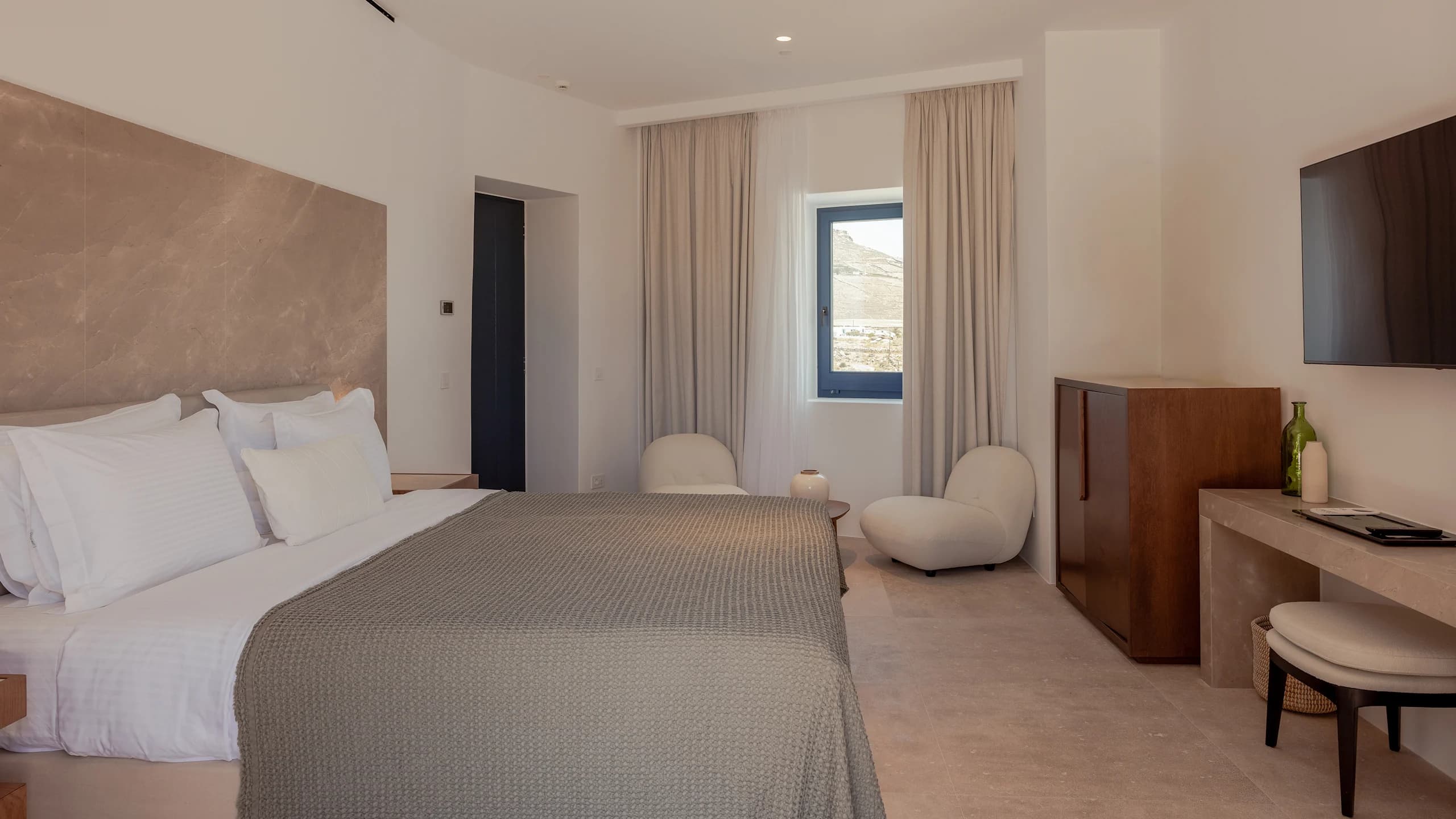 Cali Mykonos - Image 2