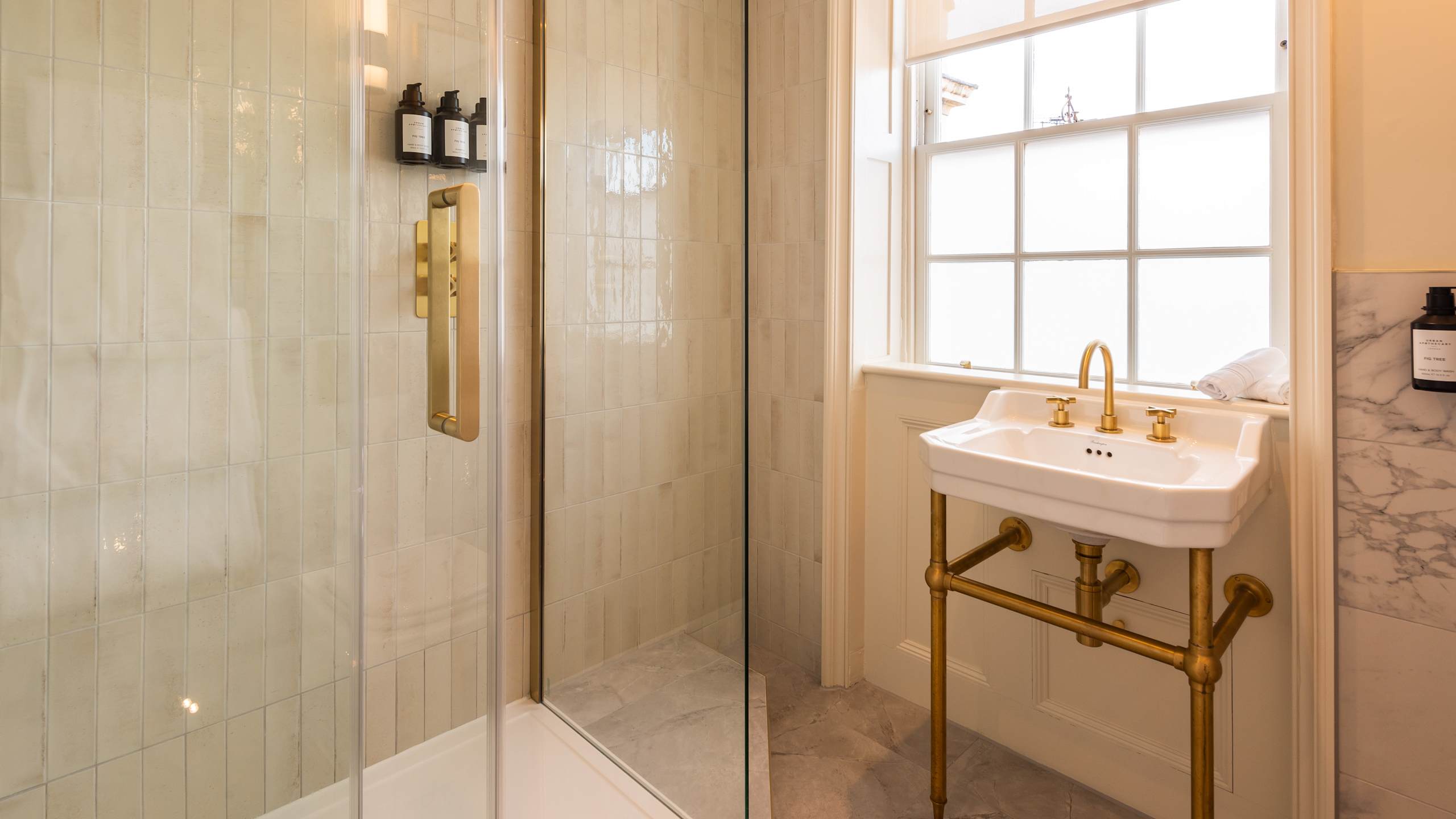 The Feathers Hotel - Image 5