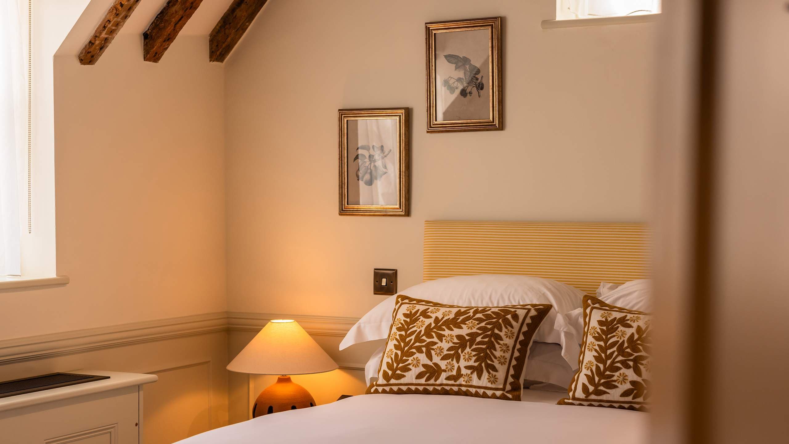 The Feathers Hotel - Image 2