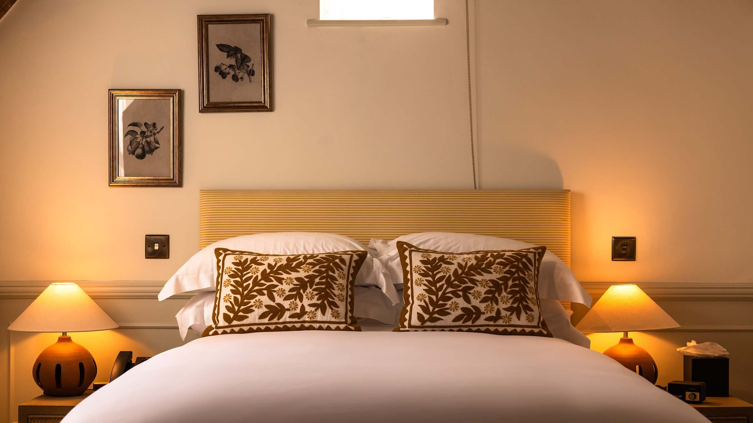 The Feathers Hotel - Image 4