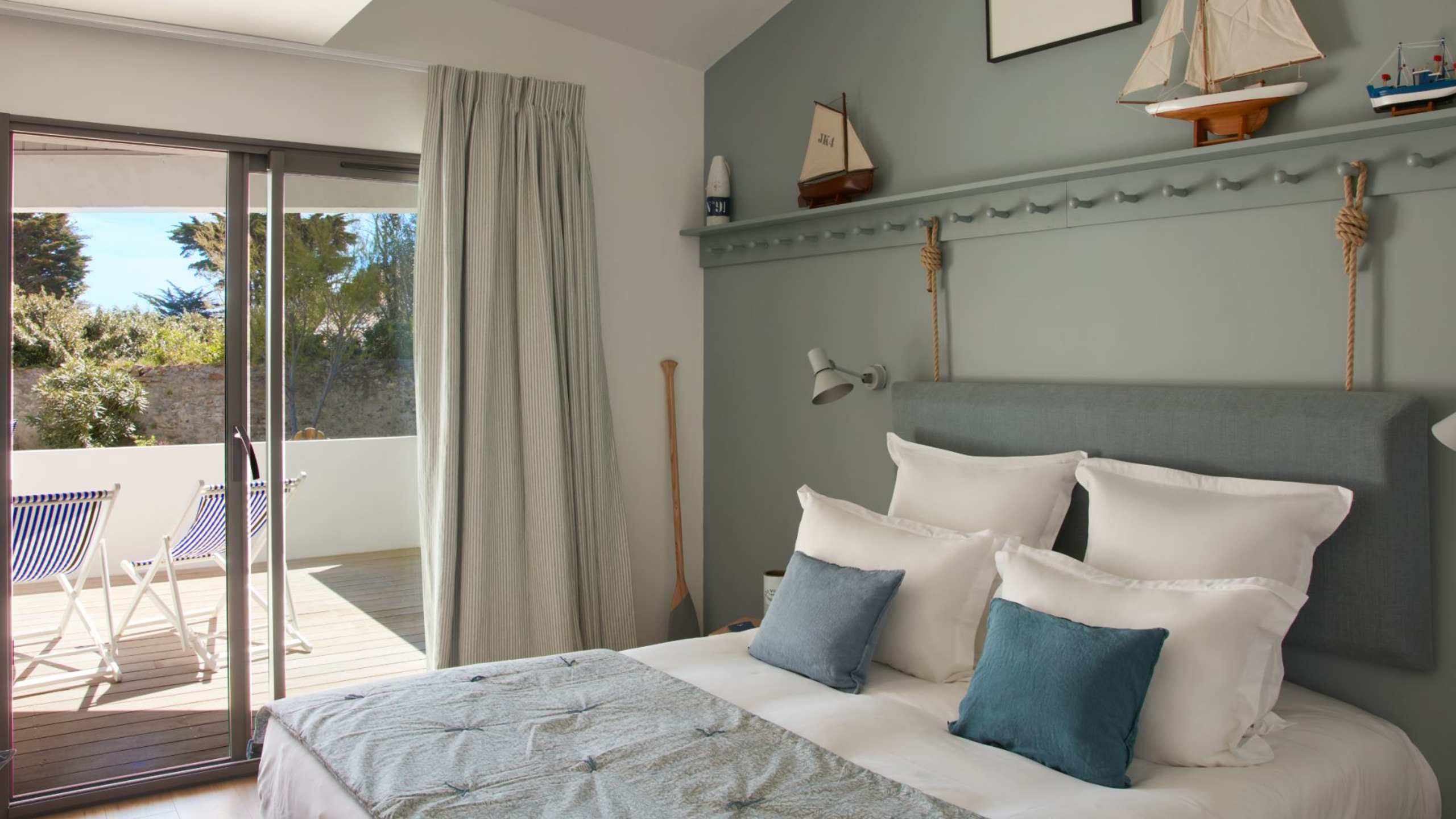 Superior Terrace - Image 3