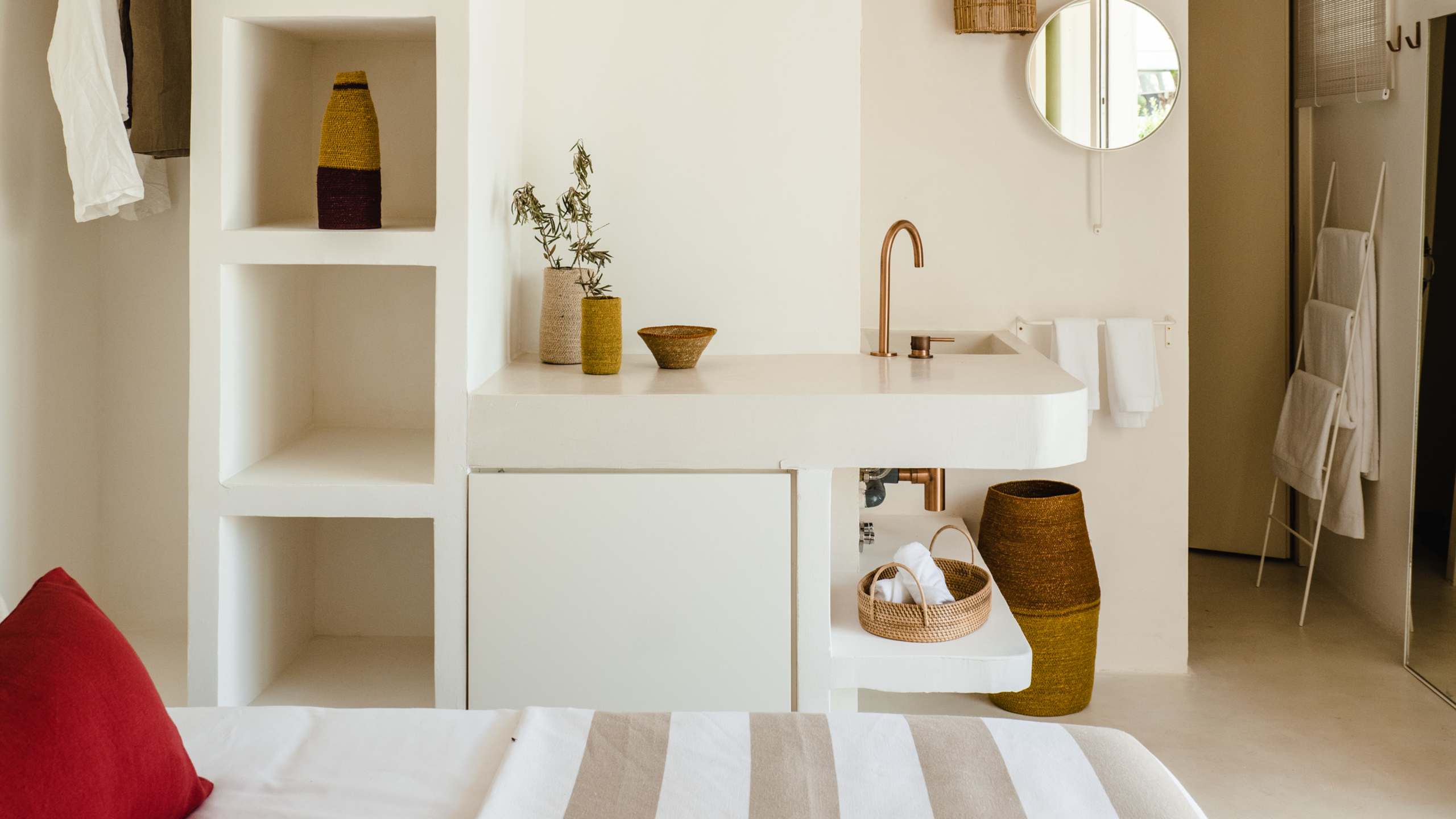 Double Room - Image 4
