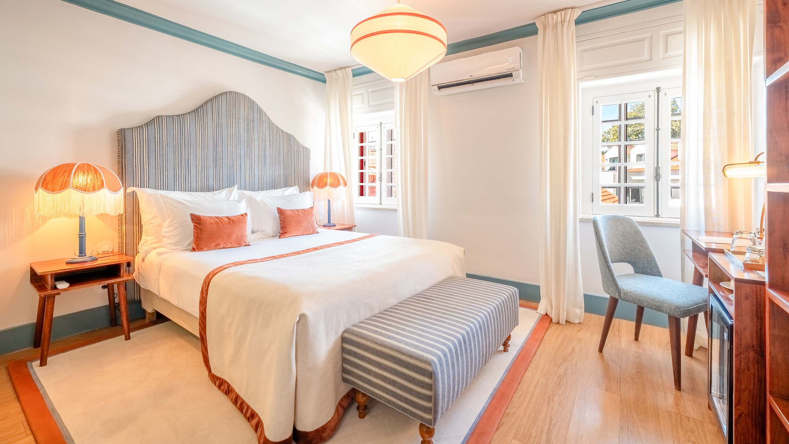 Standard Double Room - Image 7