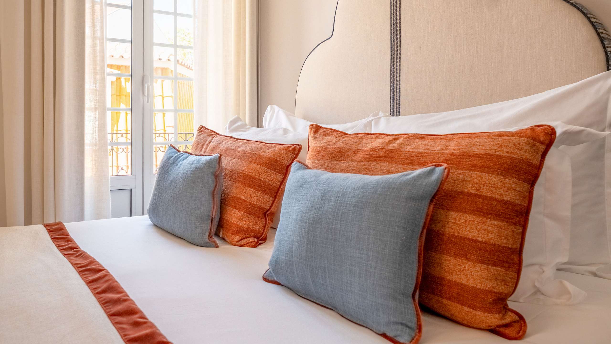 Standard Double Room - Image 3