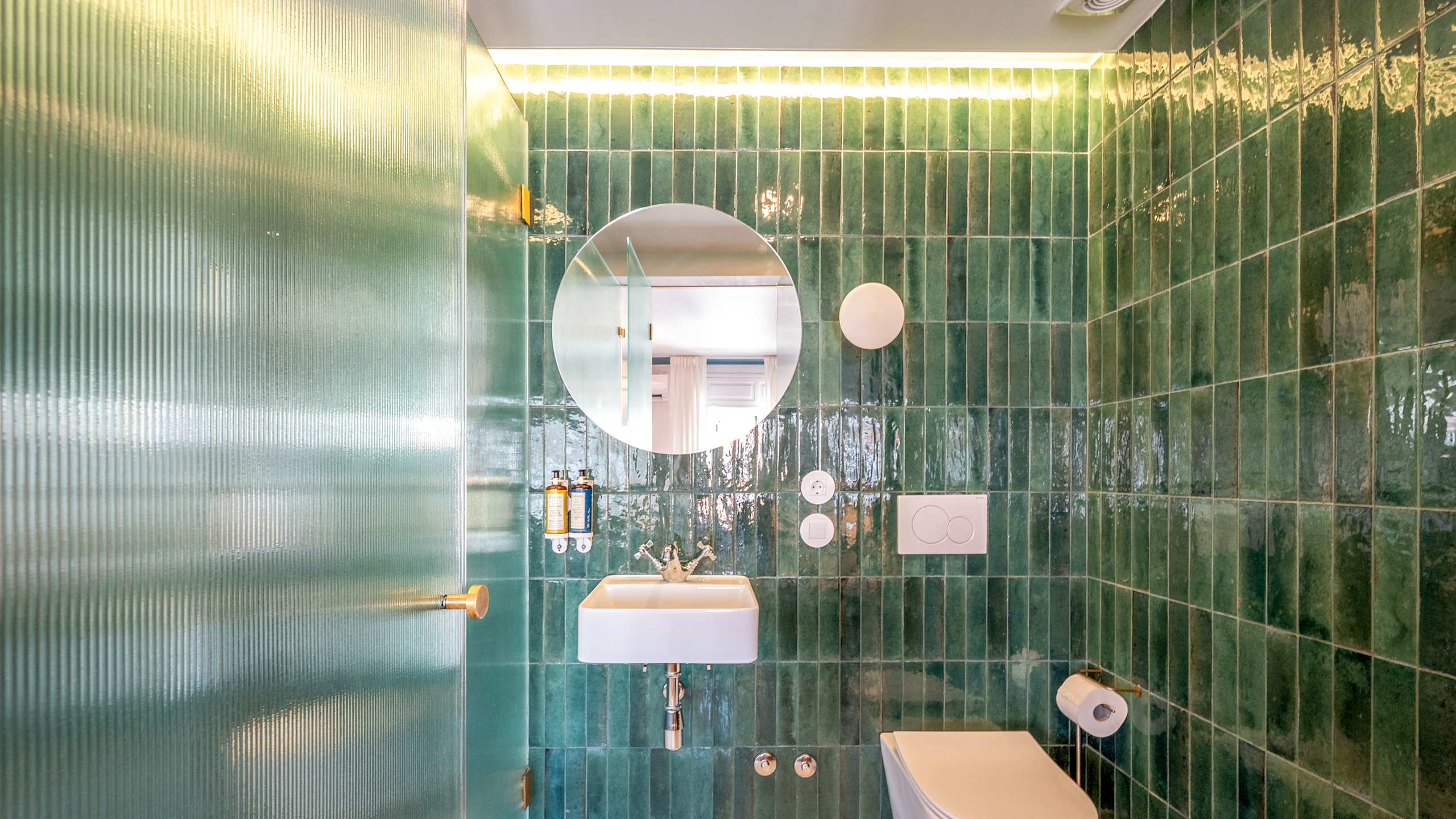 Standard Double Room - Image 5