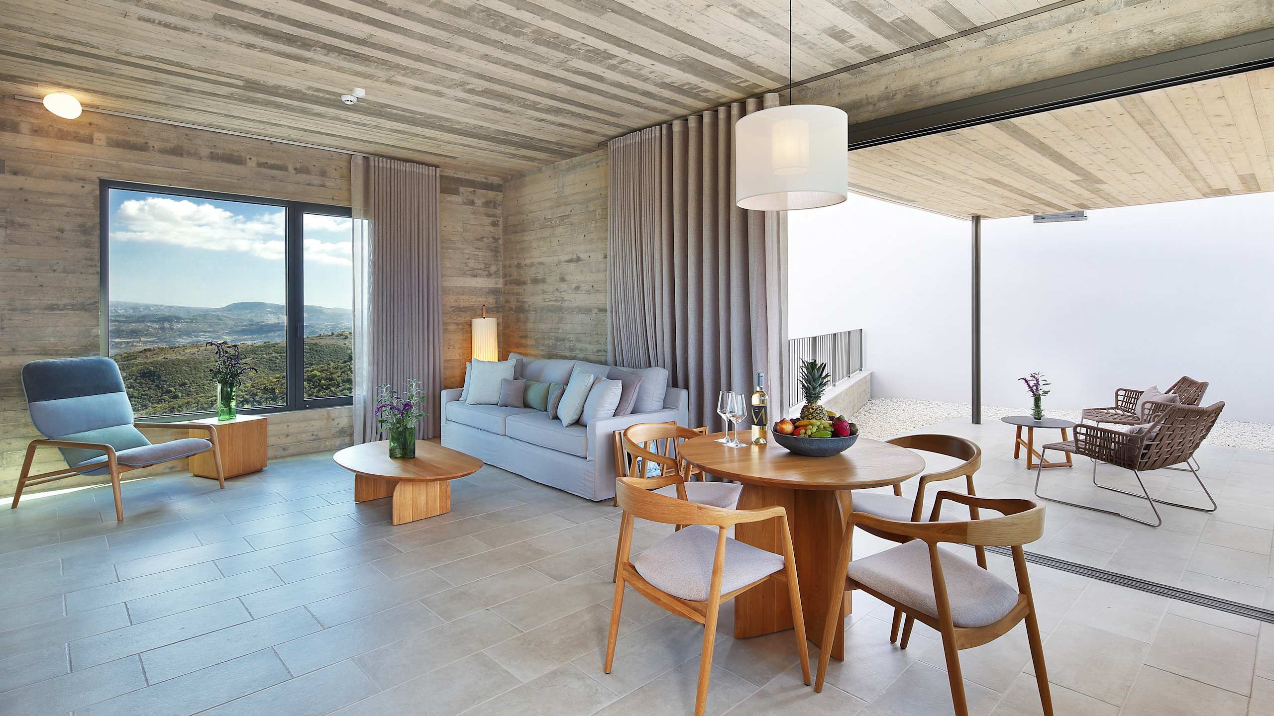 Ezousa Superior Suite - Image 5