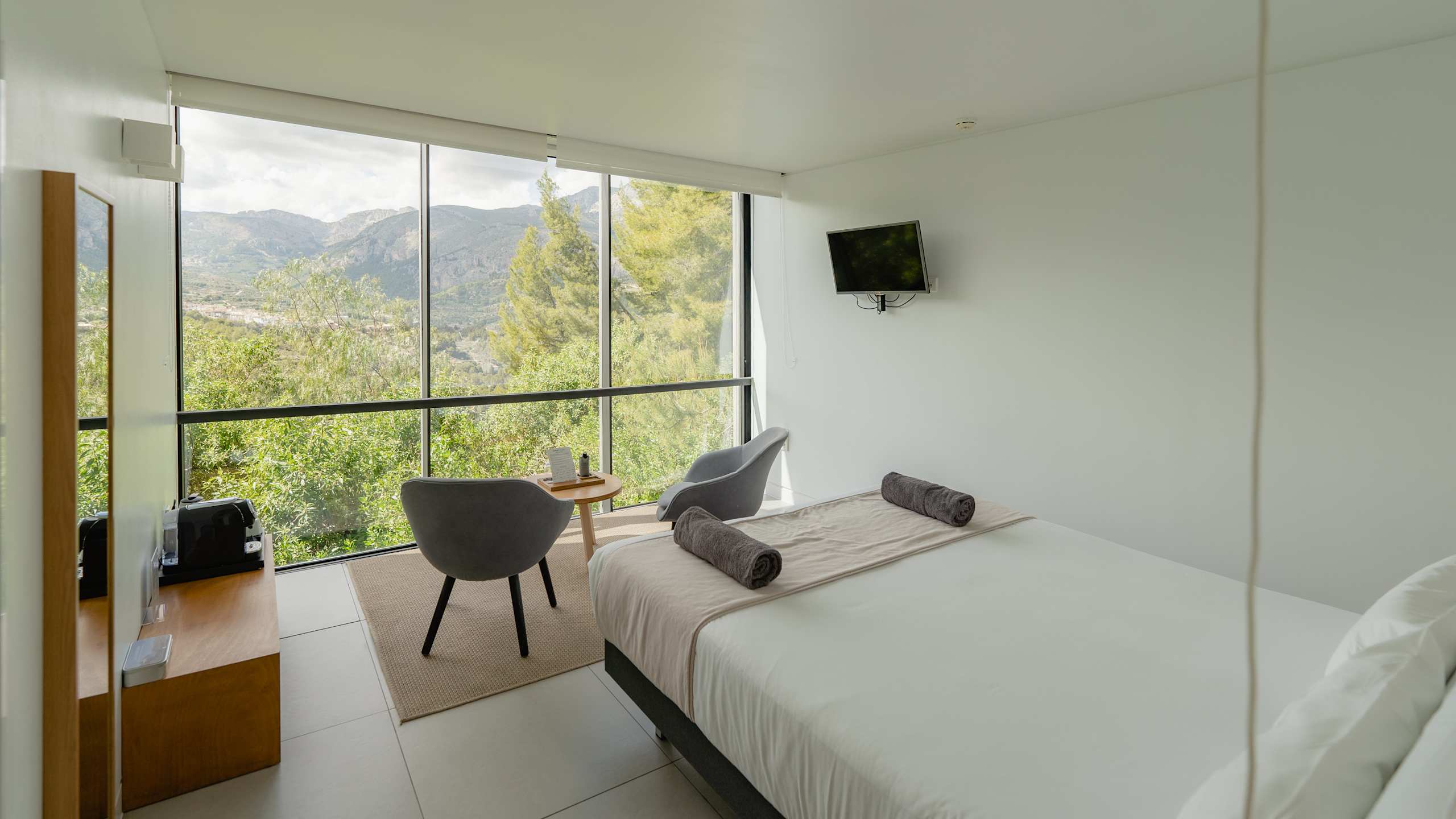 Pool Suite - Image 8