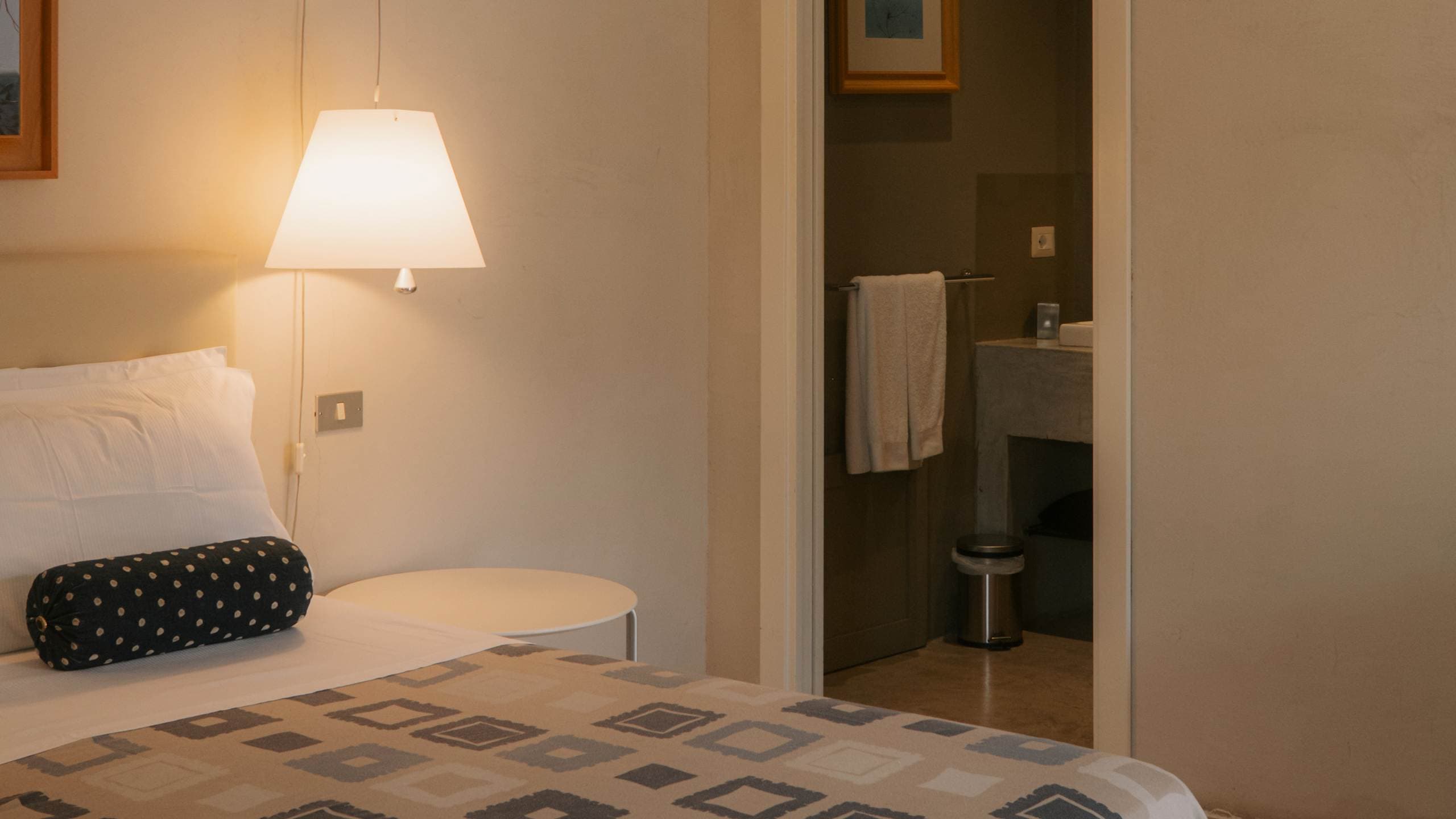 Double/Twin room - Image 6