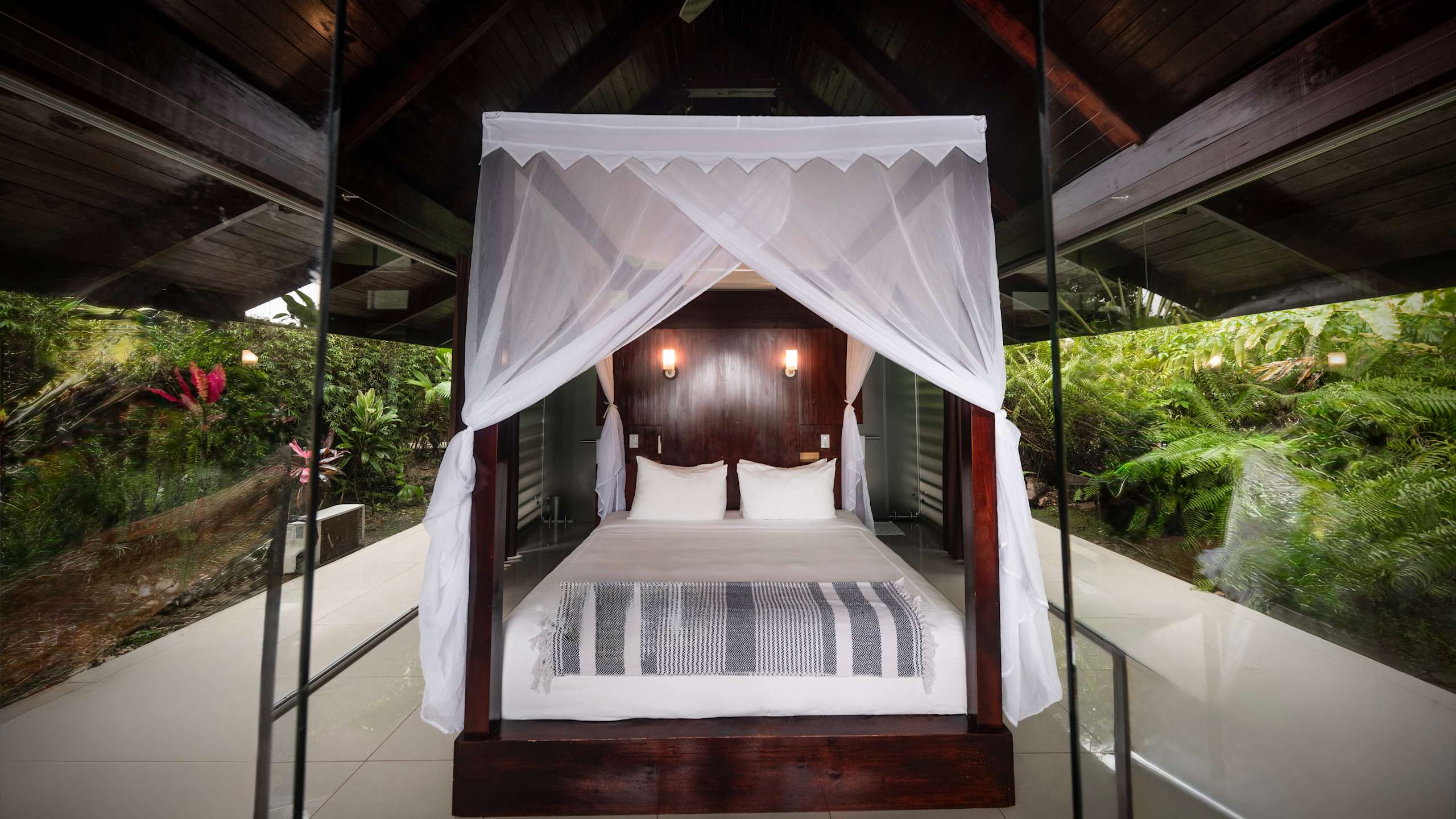 Ocean View Villa - Image 4