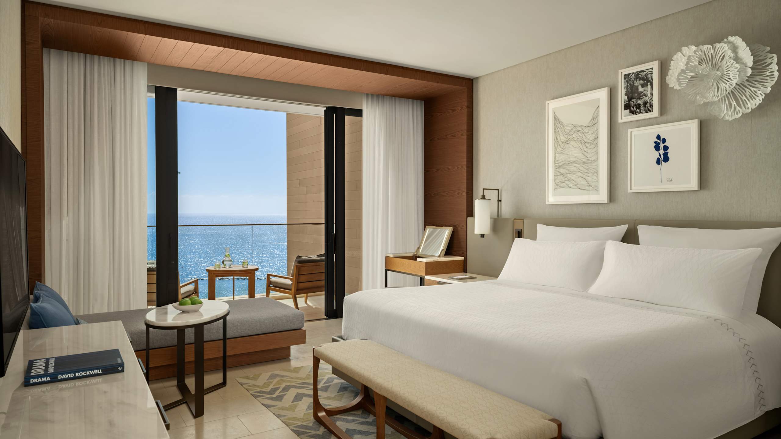 Deluxe Grand Sea View Room - Image 3