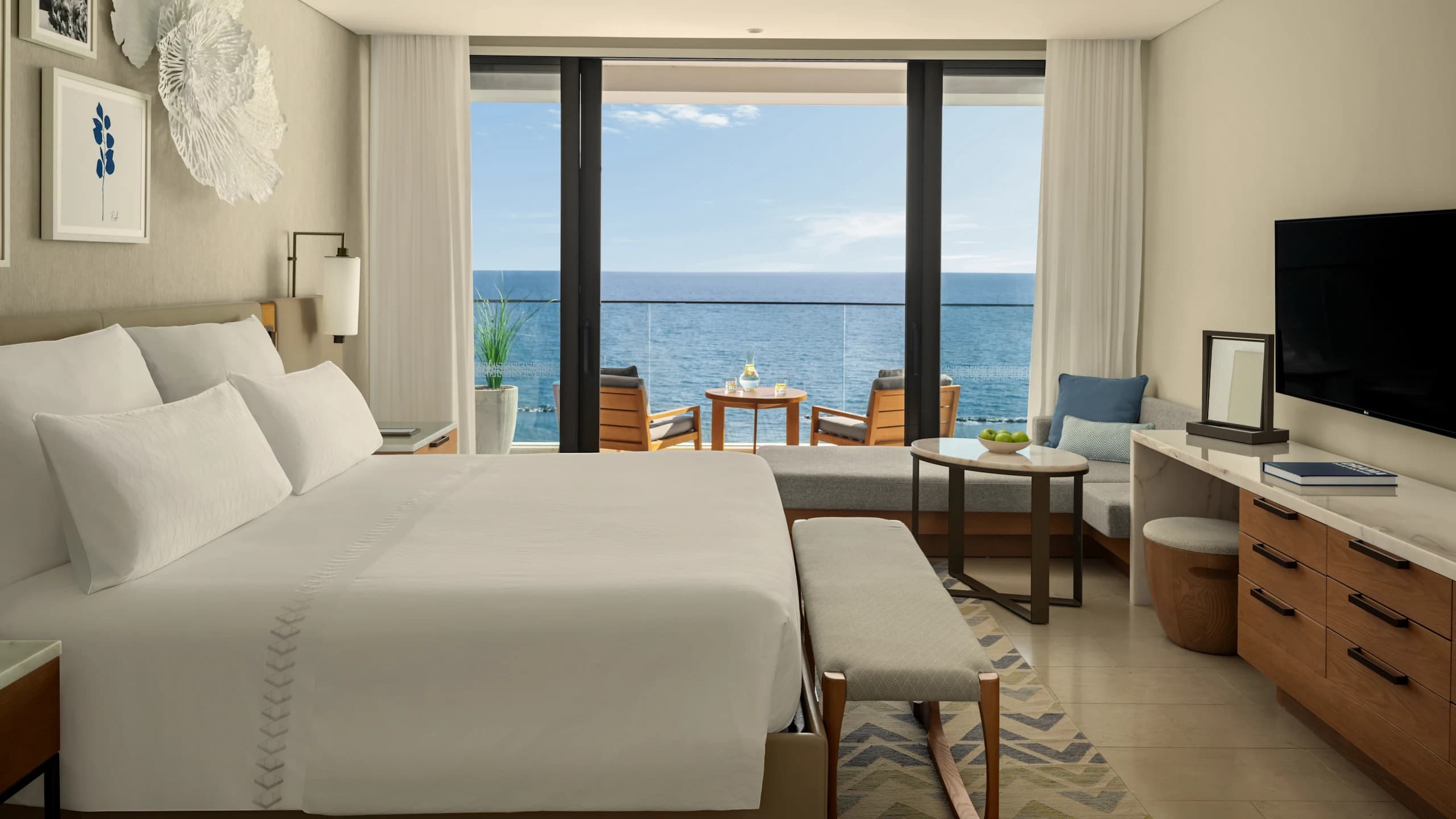 Deluxe Grand Sea View Room - Image 1