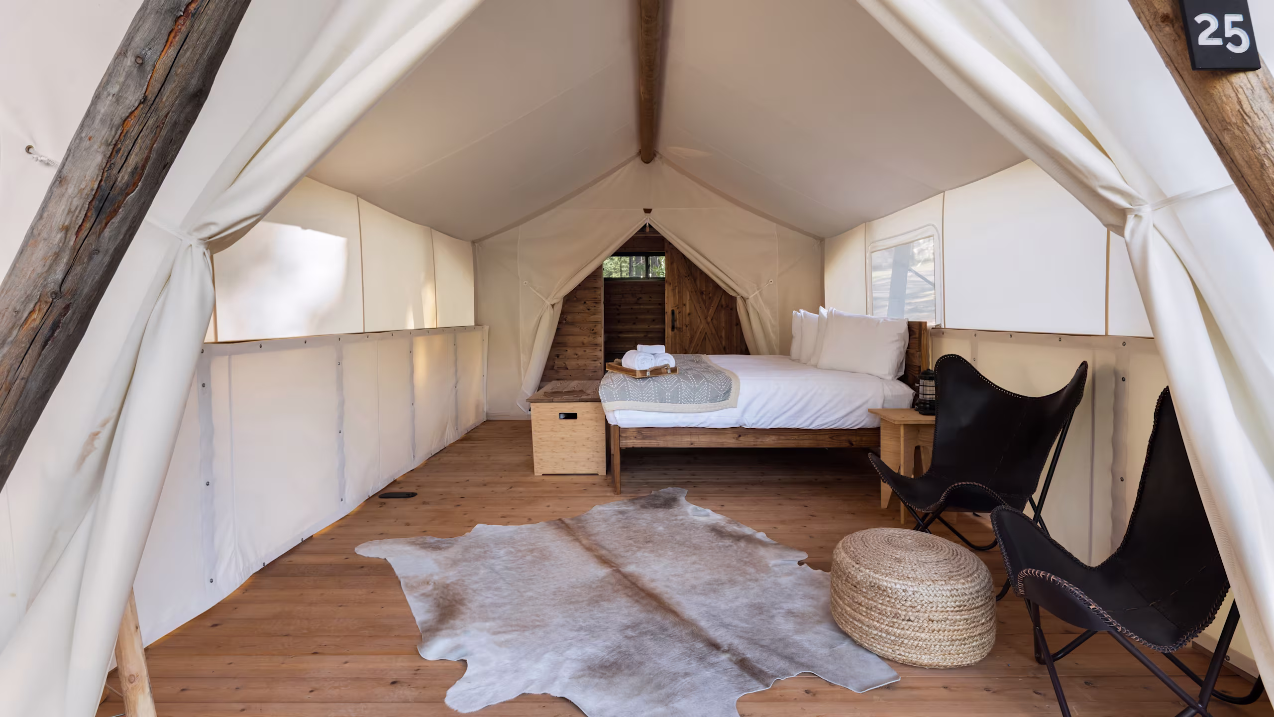 Deluxe Tent - Image 6