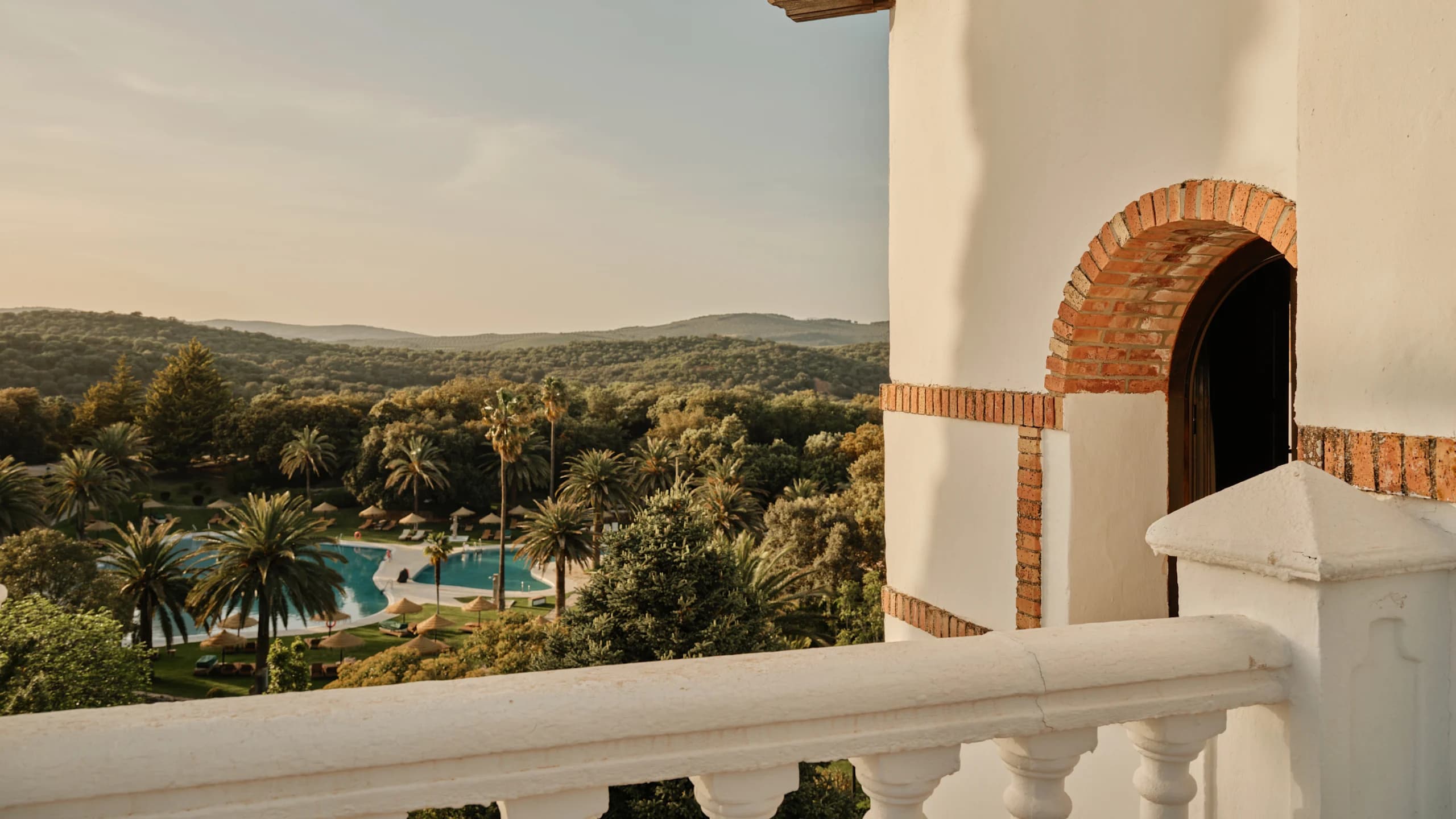 Hacienda Tower Suite Terrace - Image 7