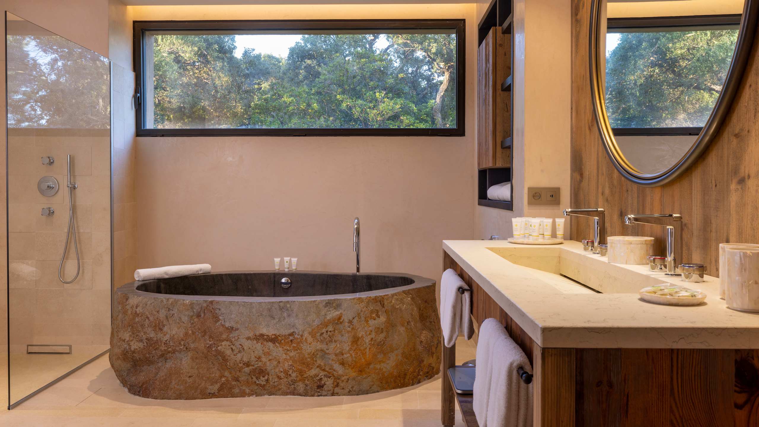 Suite - Image 3