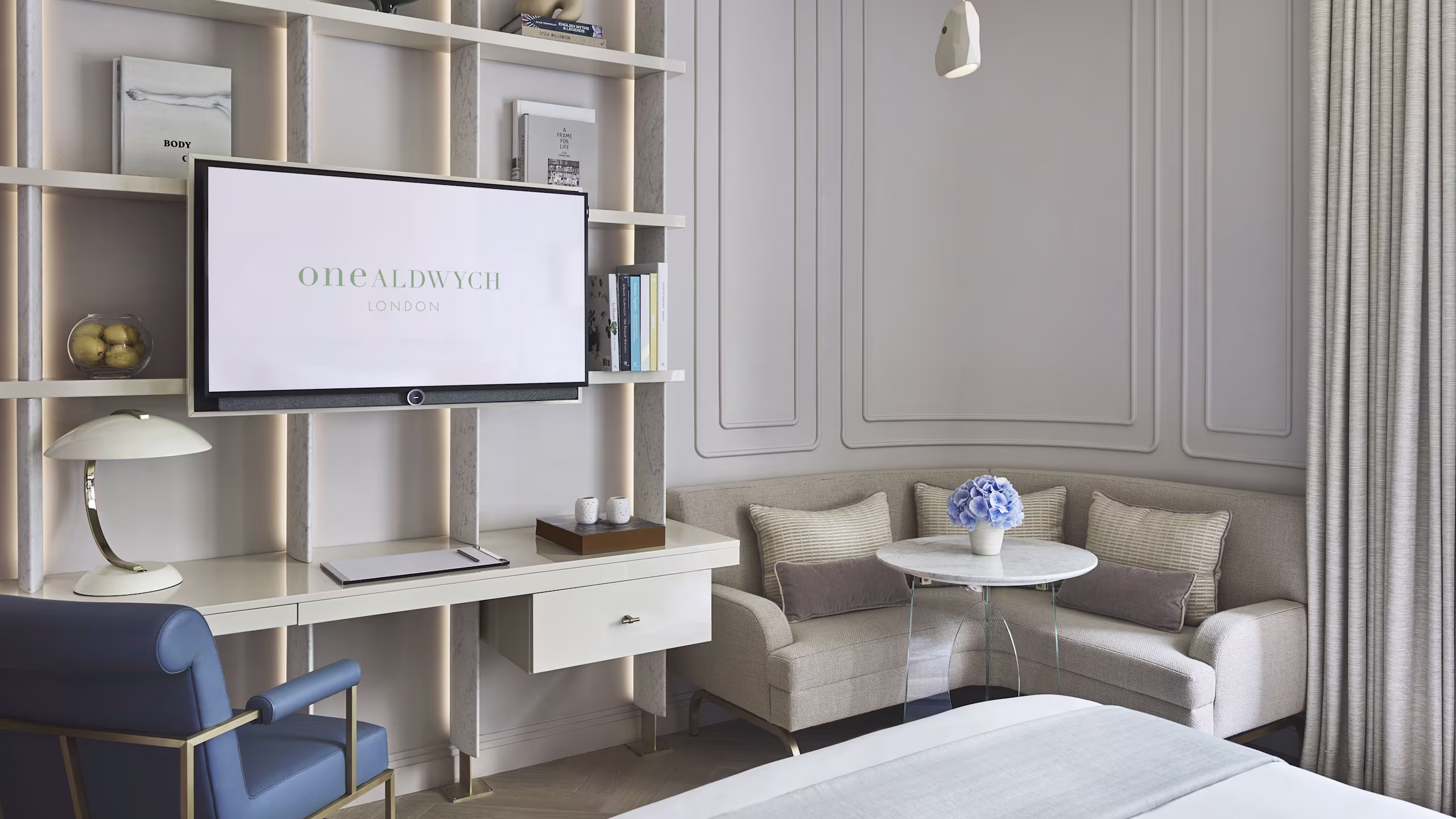 Classic Bedroom - Image 2