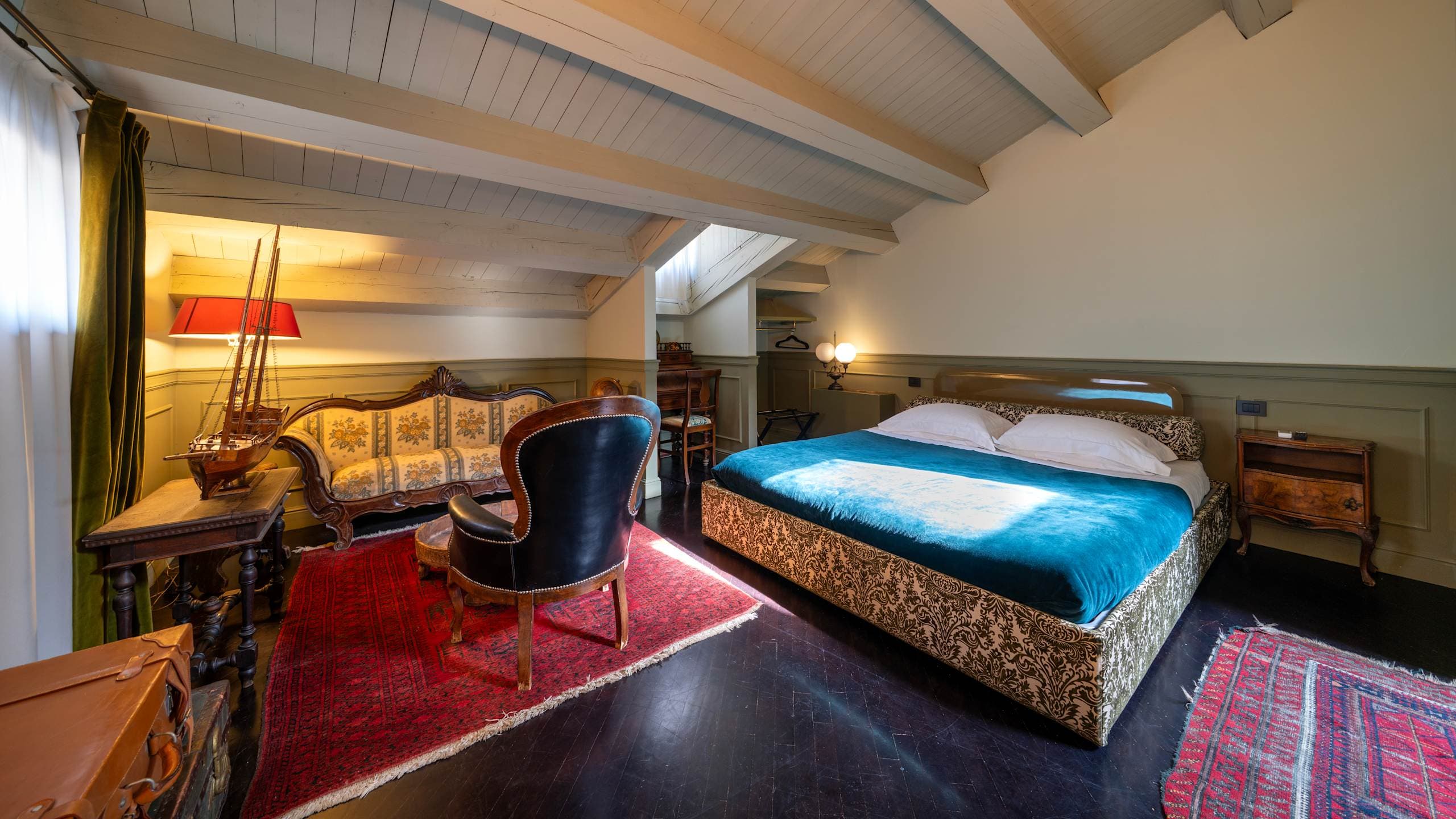 Junior Suite - Image 1