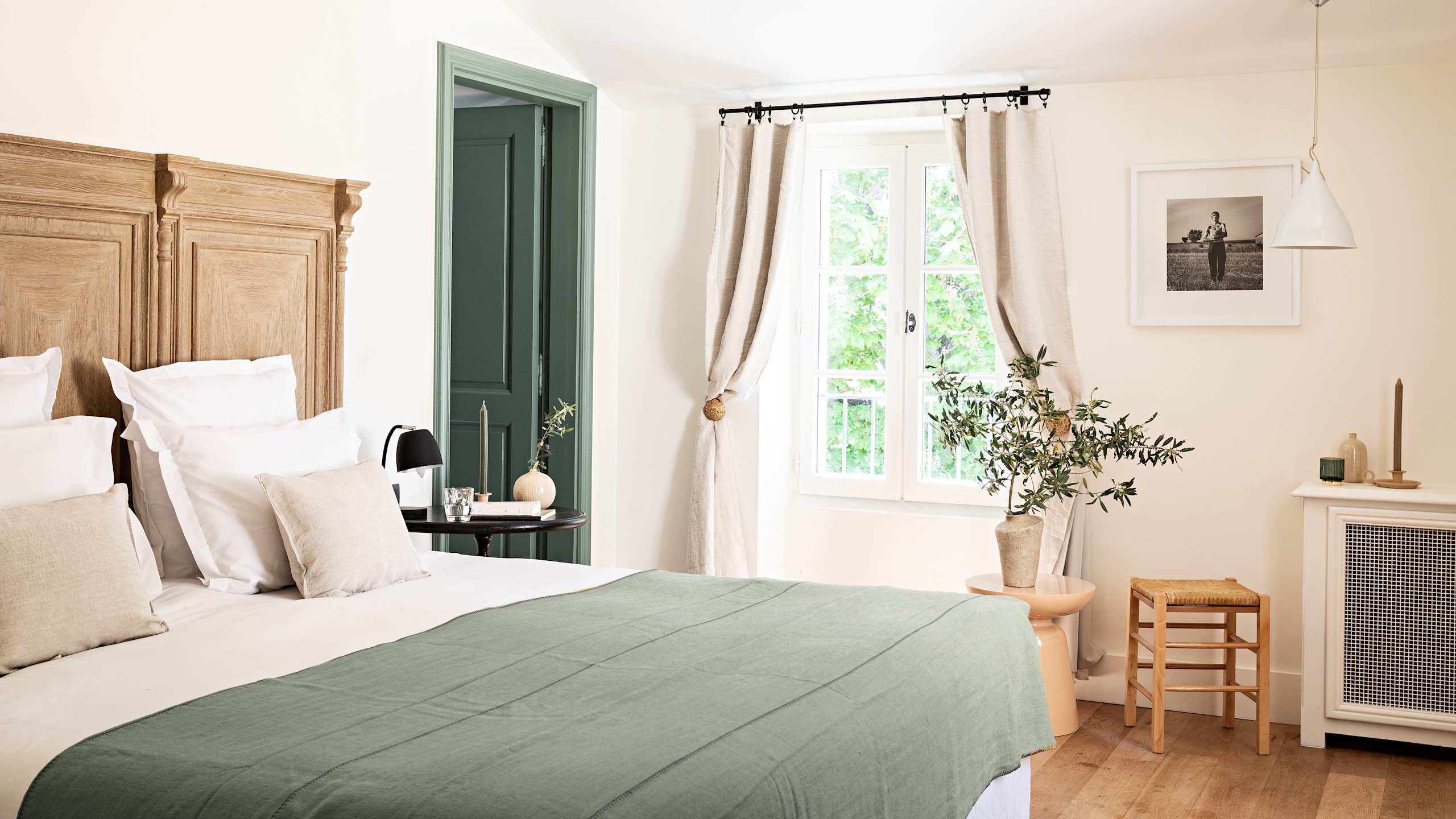 Executive Room with Private Terrace - Image 5