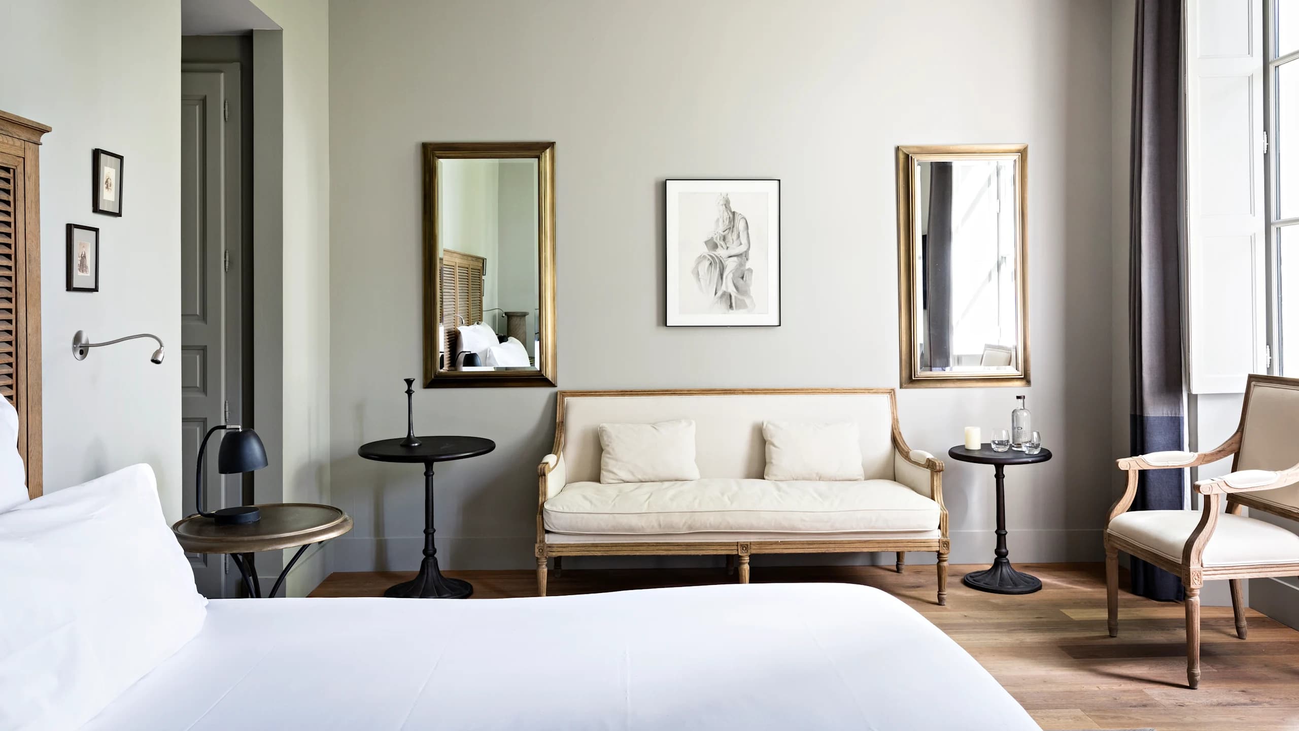 Prestige Room Park View - Image 6