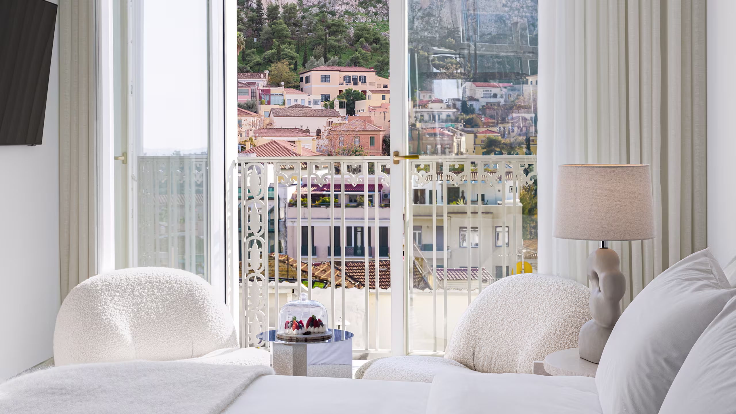 Acropolis Junior Suite - Image 2