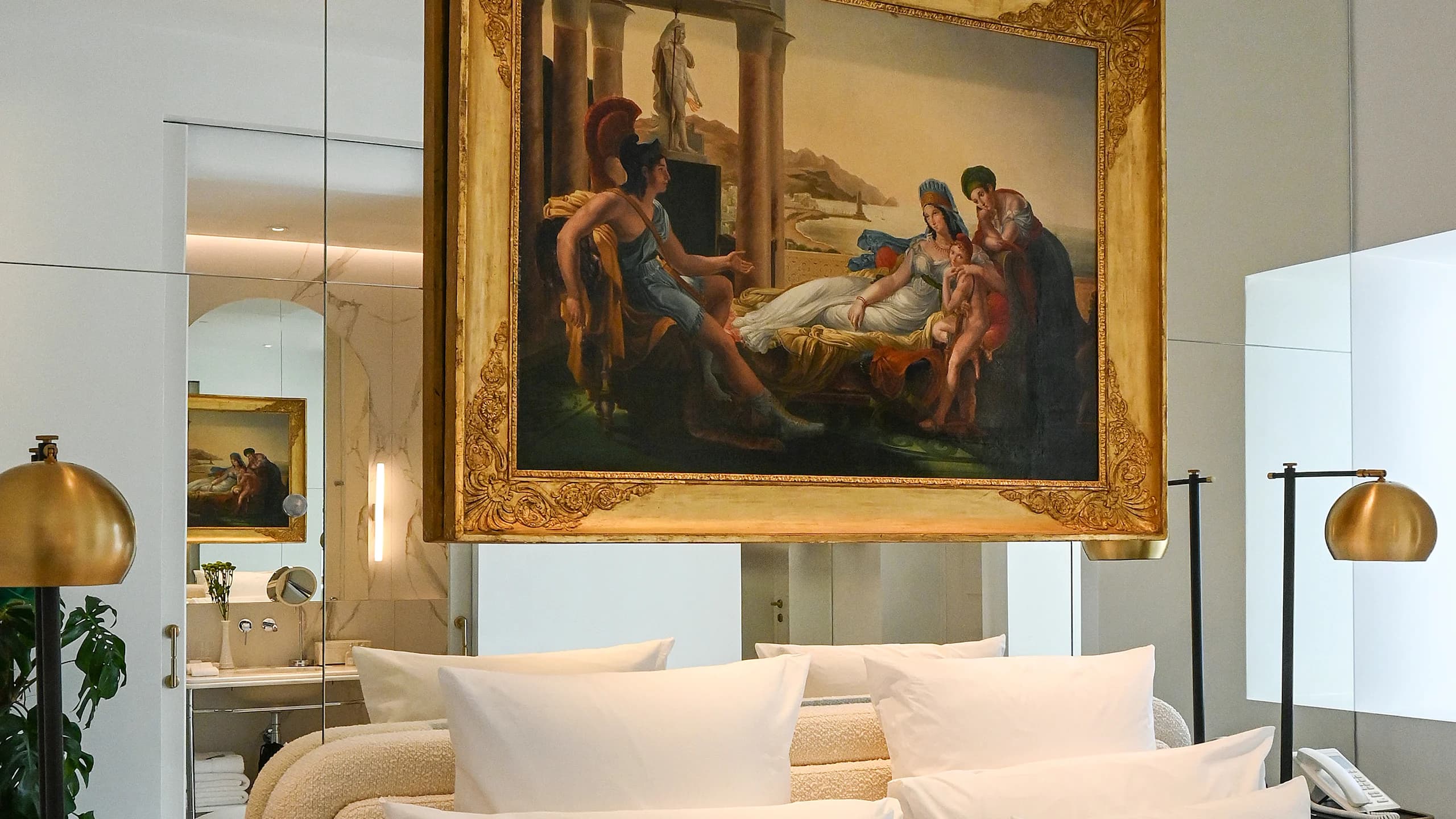 Acropolis Junior Suite - Image 4