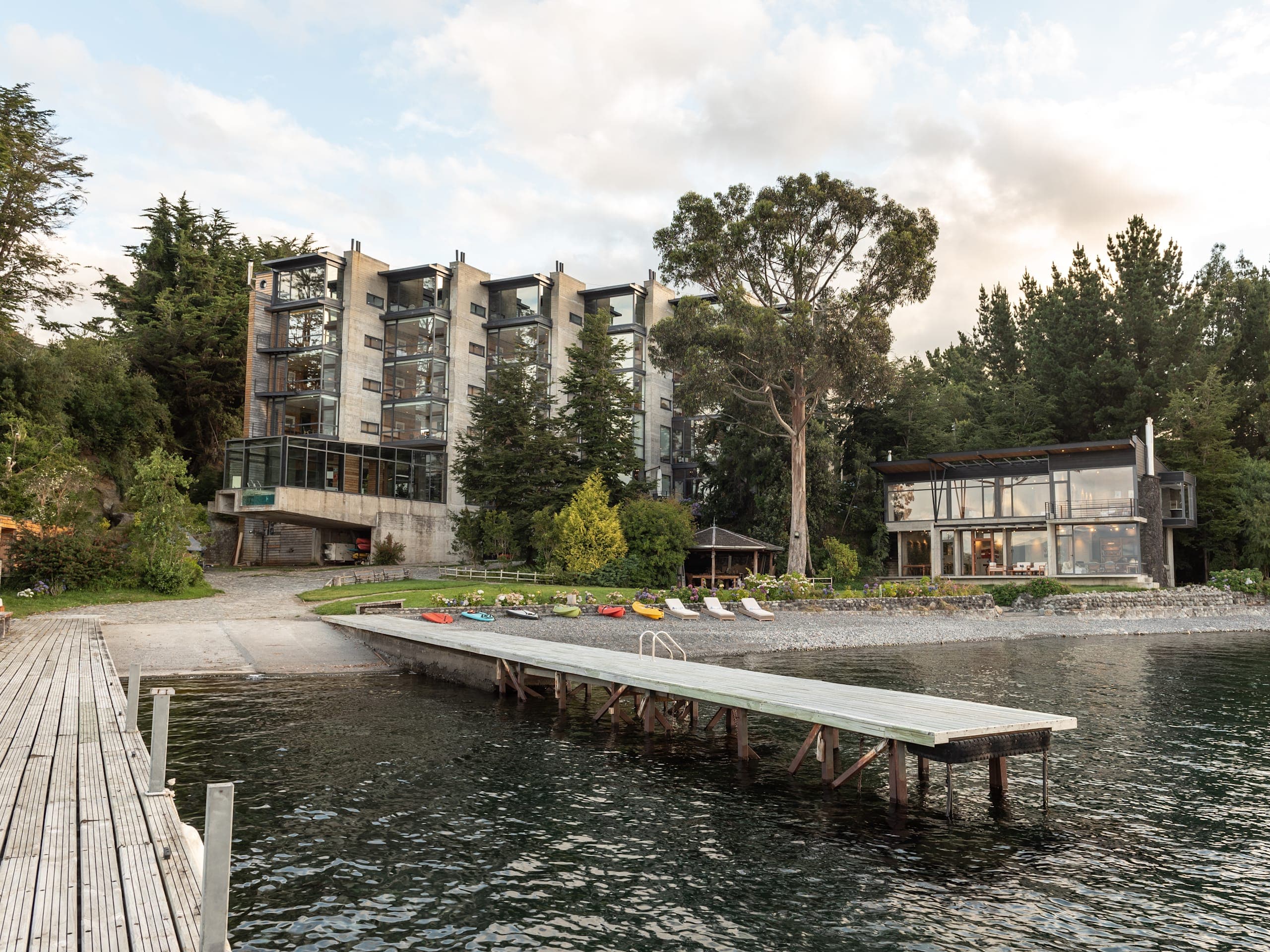 Hotel Awa
