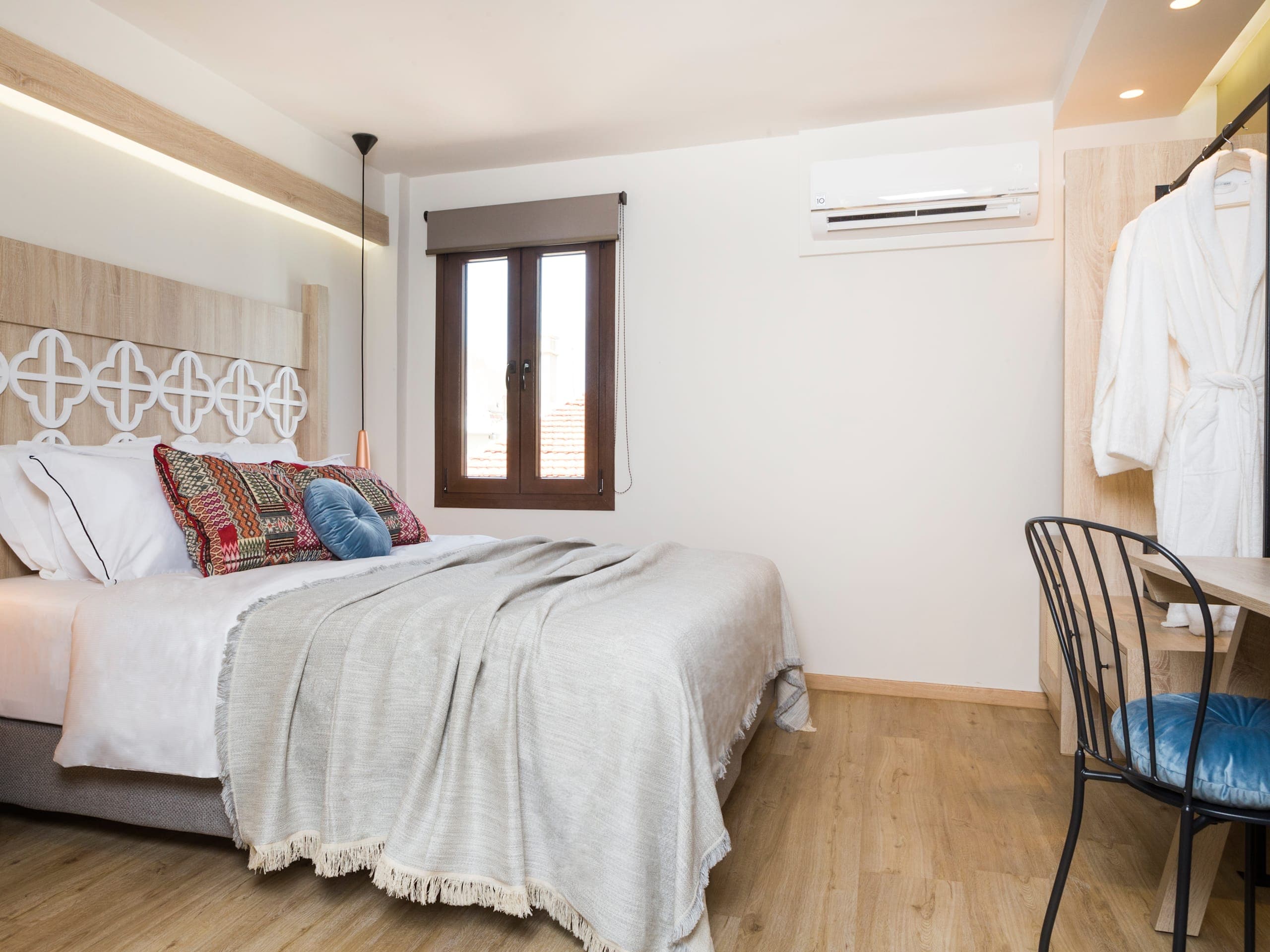 Cressa Suites - Image 1