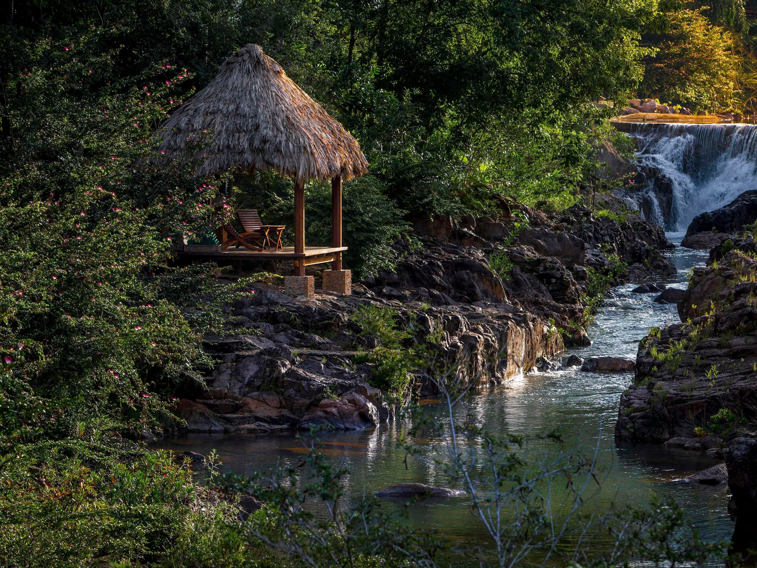 Blancaneaux Lodge - Image 1
