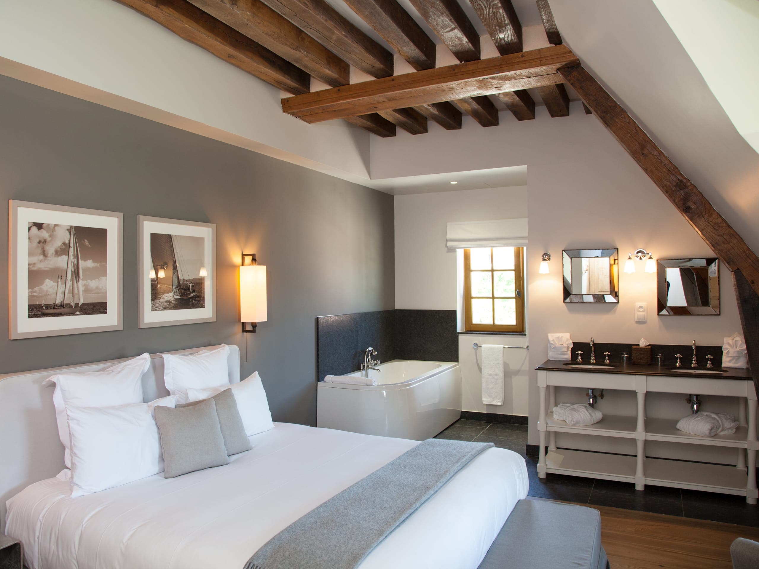 Manoir de Surville