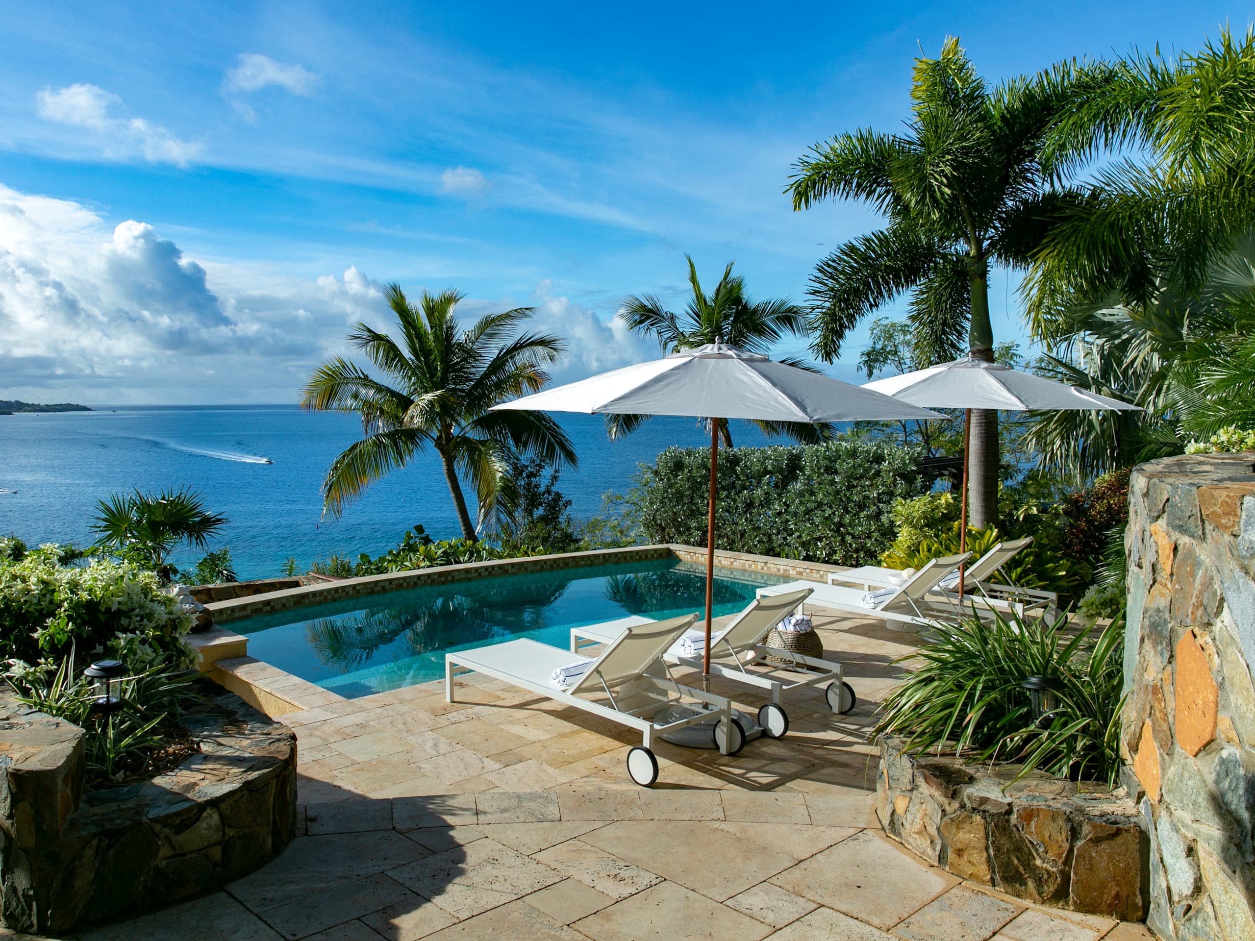 Lovango Resort & Beach Club - Image 1