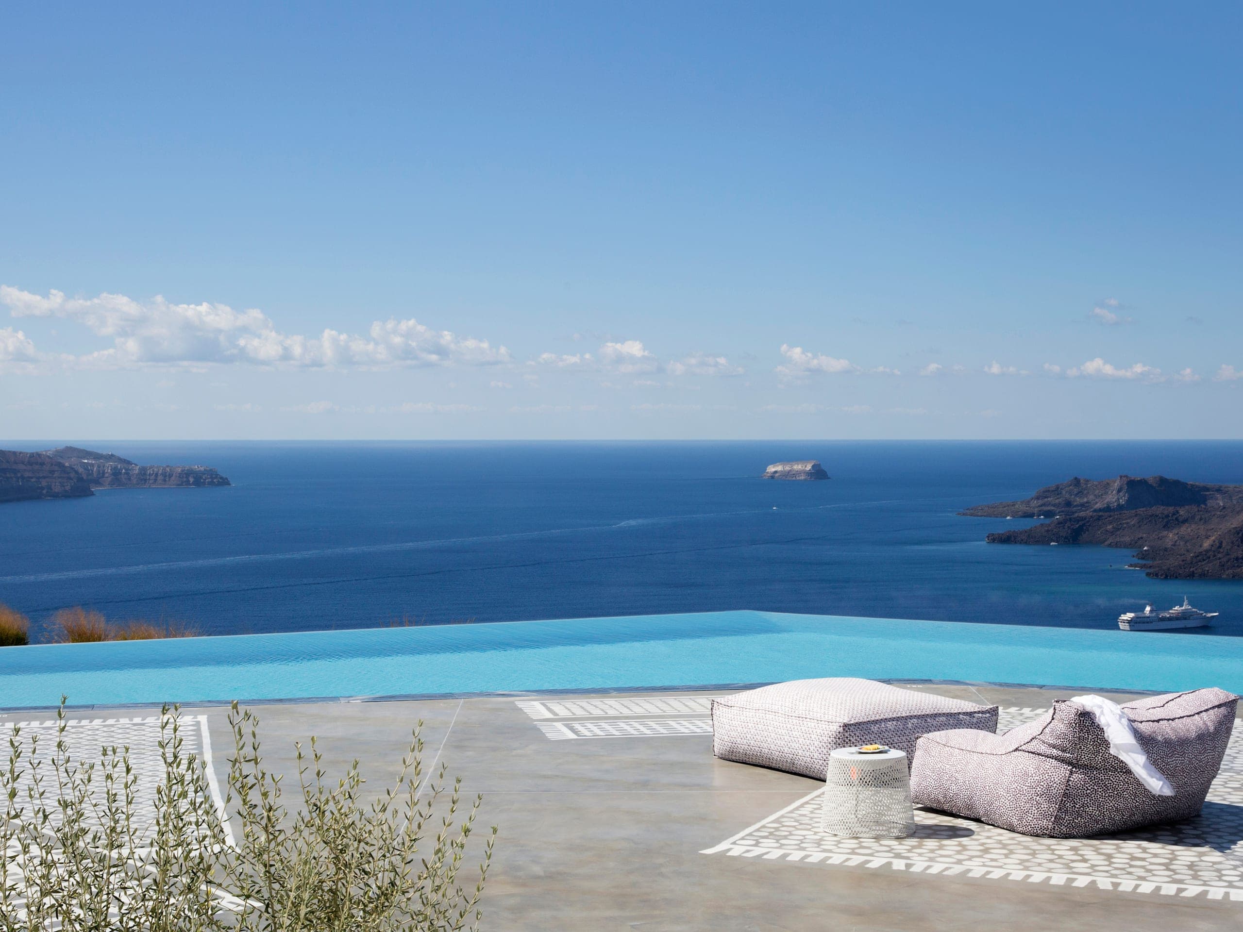 Erosantorini - Image 1