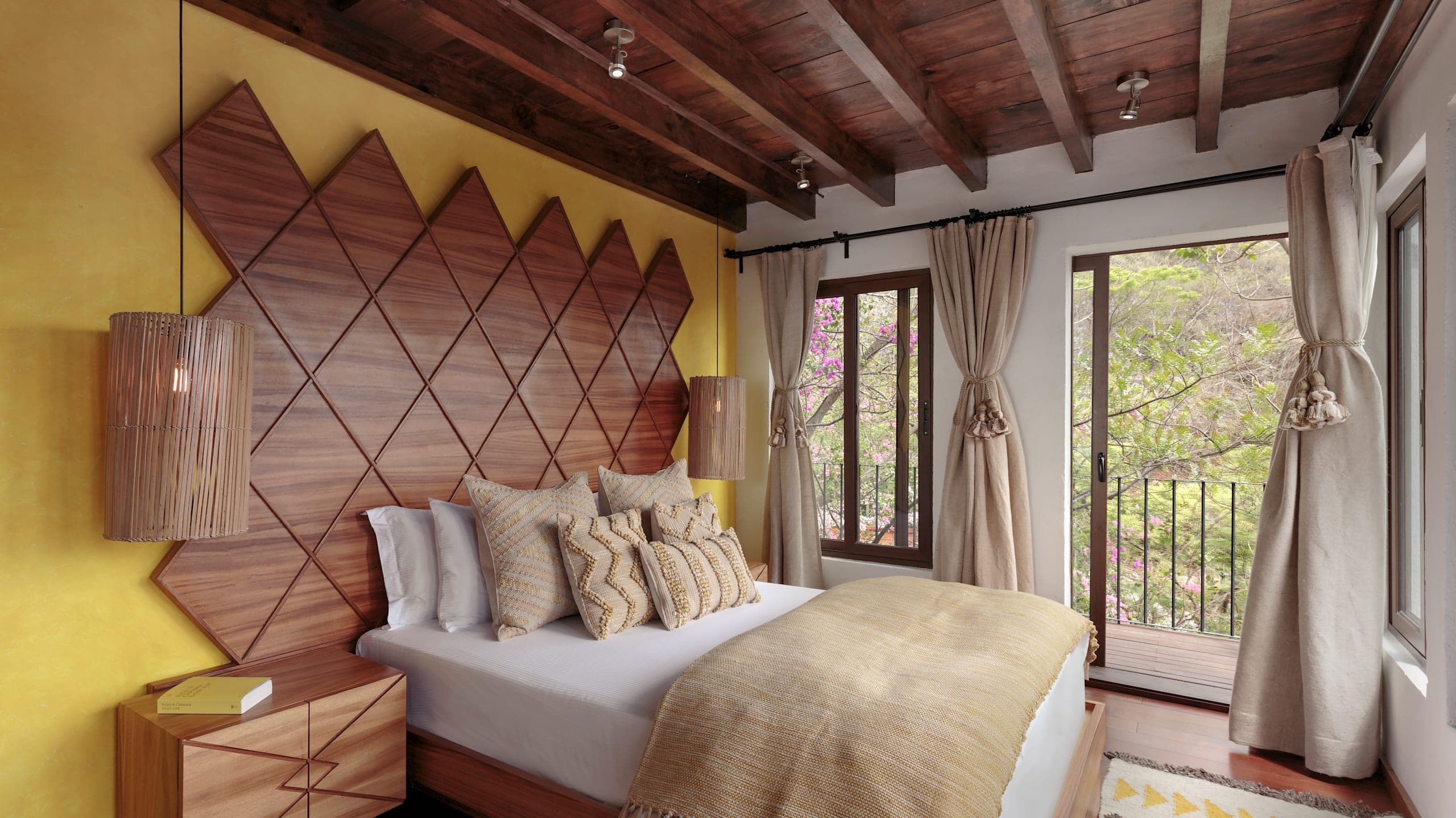 Superior San Francisco - Image 1